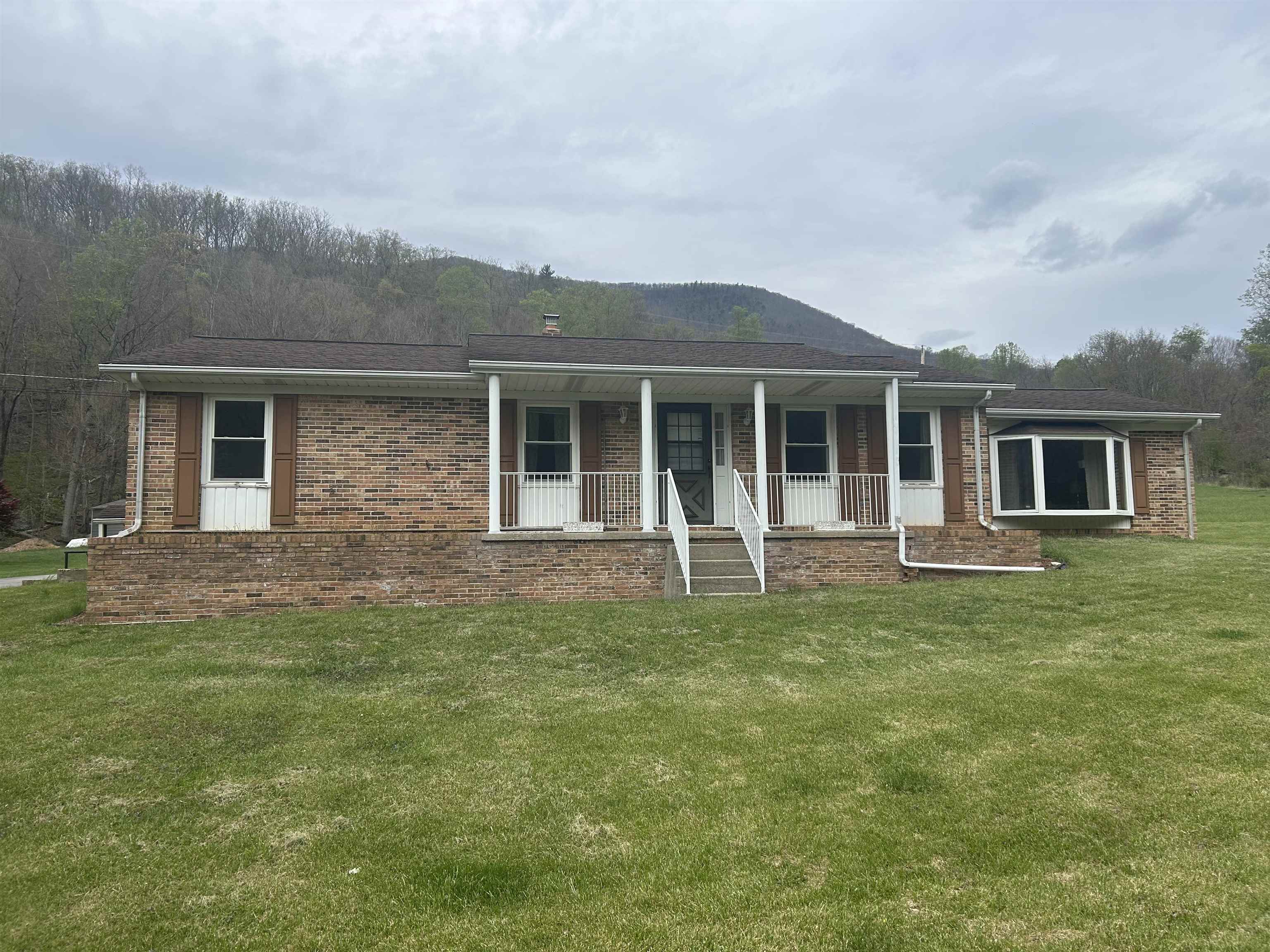 1838 Cascade Drive Pembroke VA 24136