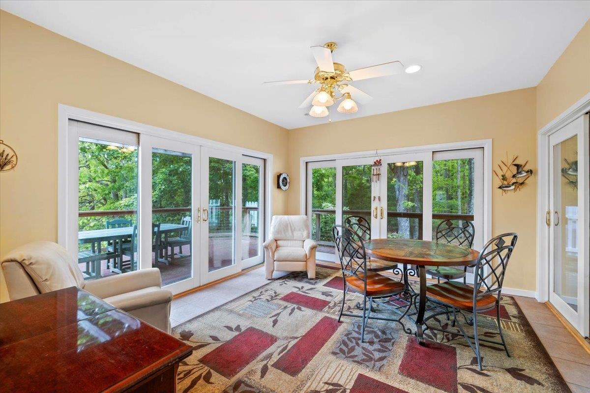 4861 Morris Road Hiwassee VA 24347