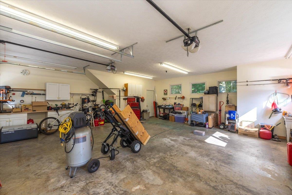 4861 Morris Road Hiwassee VA 24347