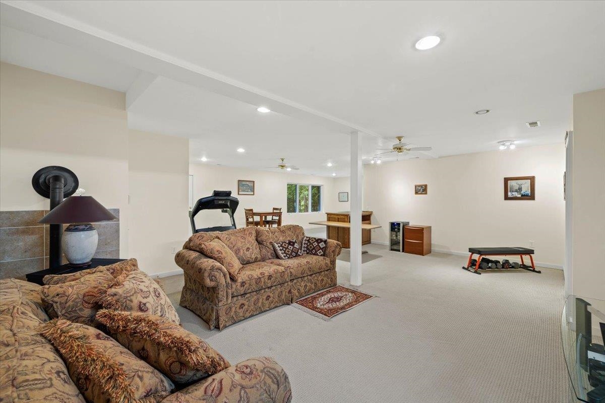 4861 Morris Road Hiwassee VA 24347