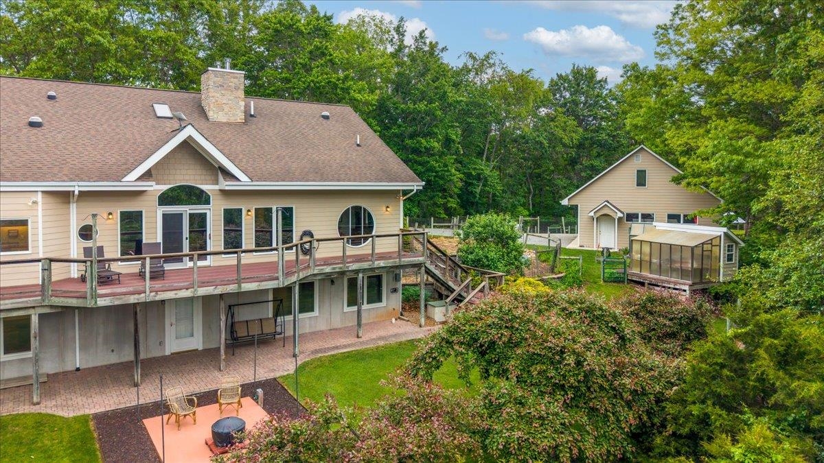 4861 Morris Road Hiwassee VA 24347