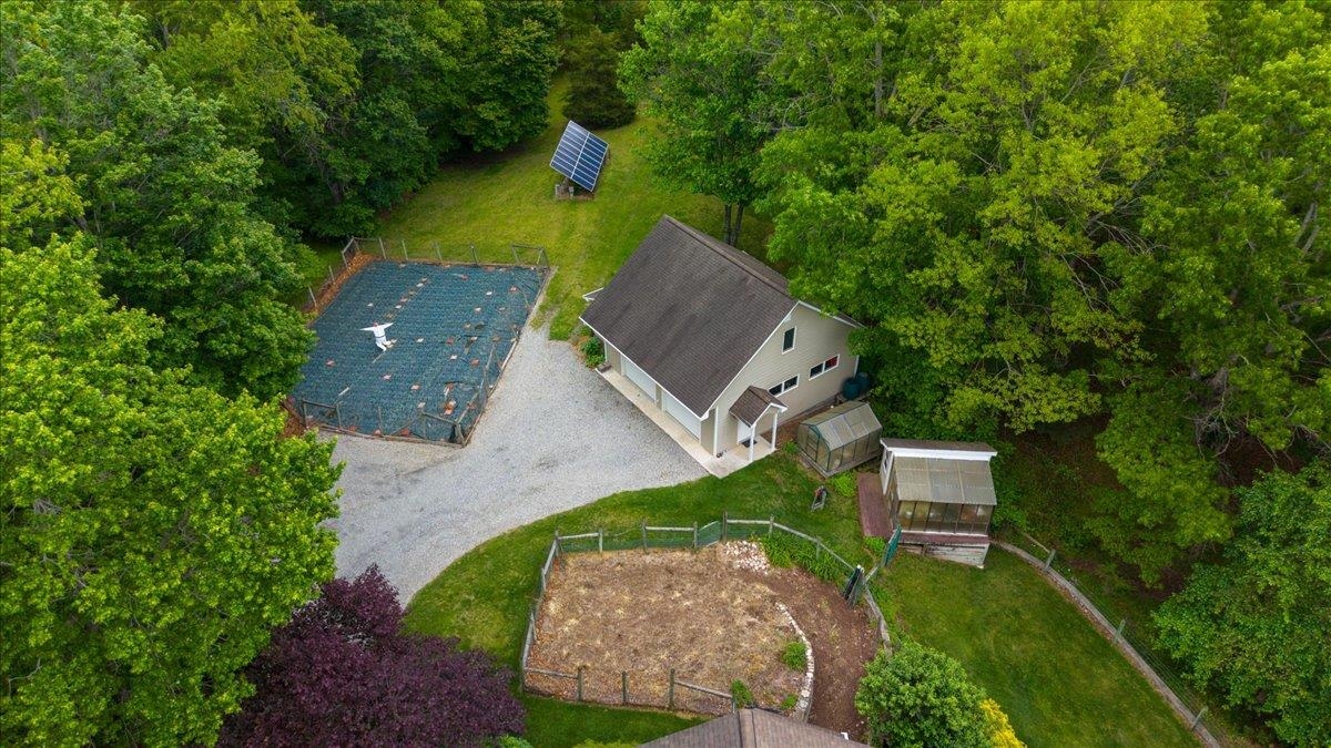 4861 Morris Road Hiwassee VA 24347