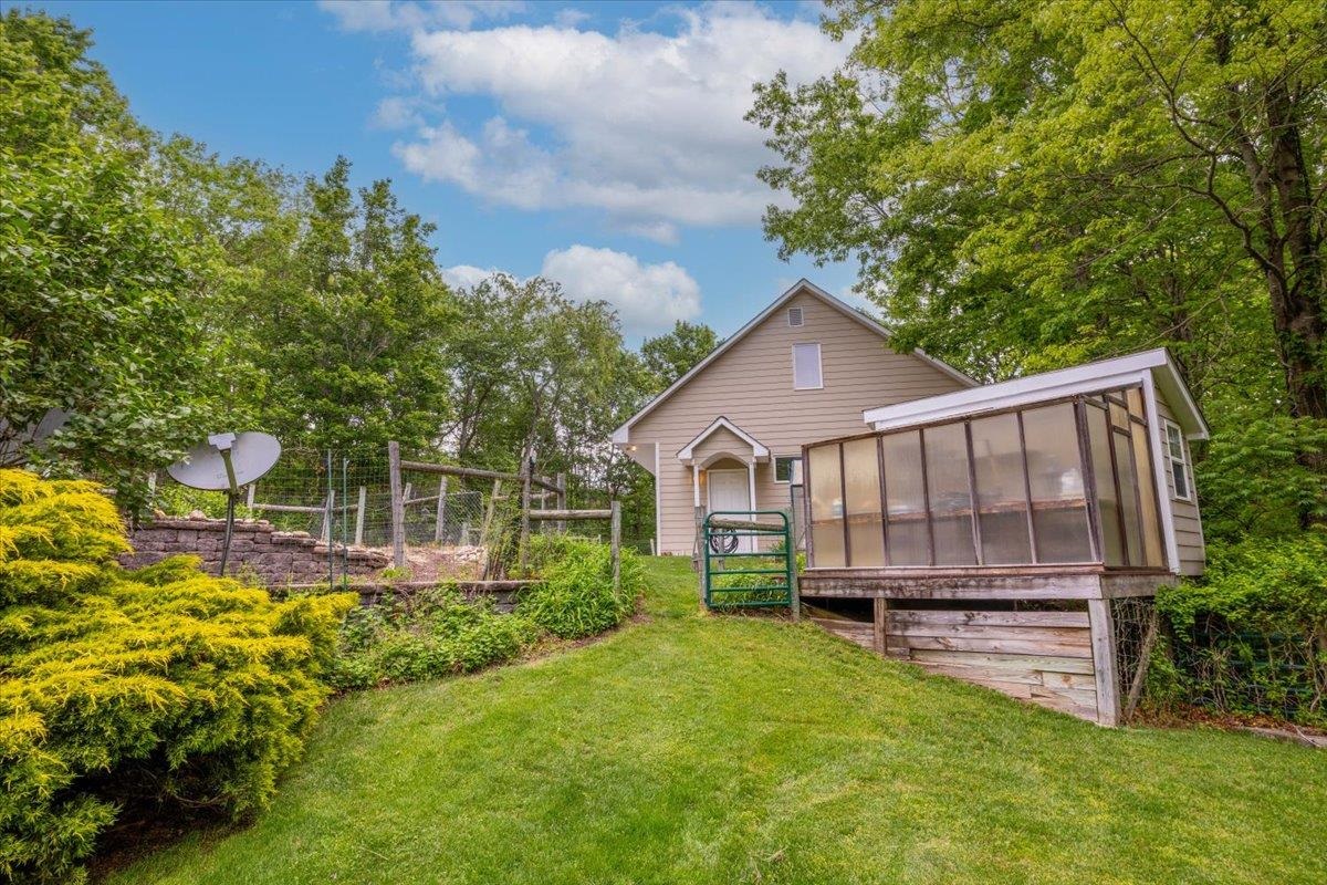 4861 Morris Road Hiwassee VA 24347