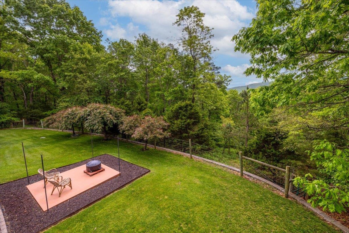 4861 Morris Road Hiwassee VA 24347