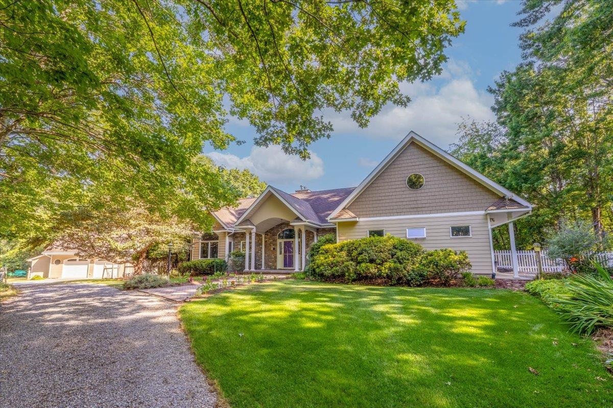 4861 Morris Road Hiwassee VA 24347
