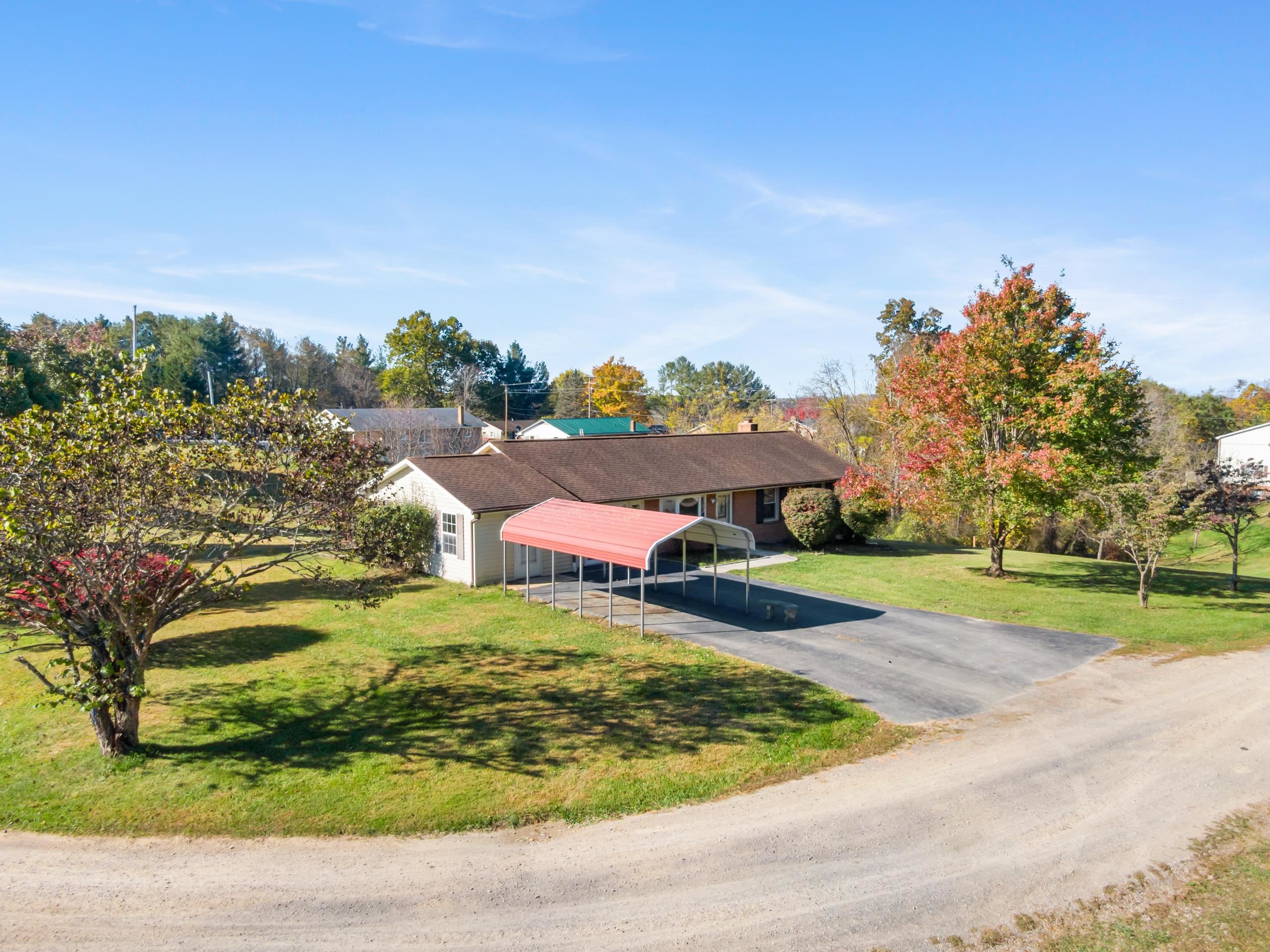 2272 Lupine Lane Christiansburg VA 24073