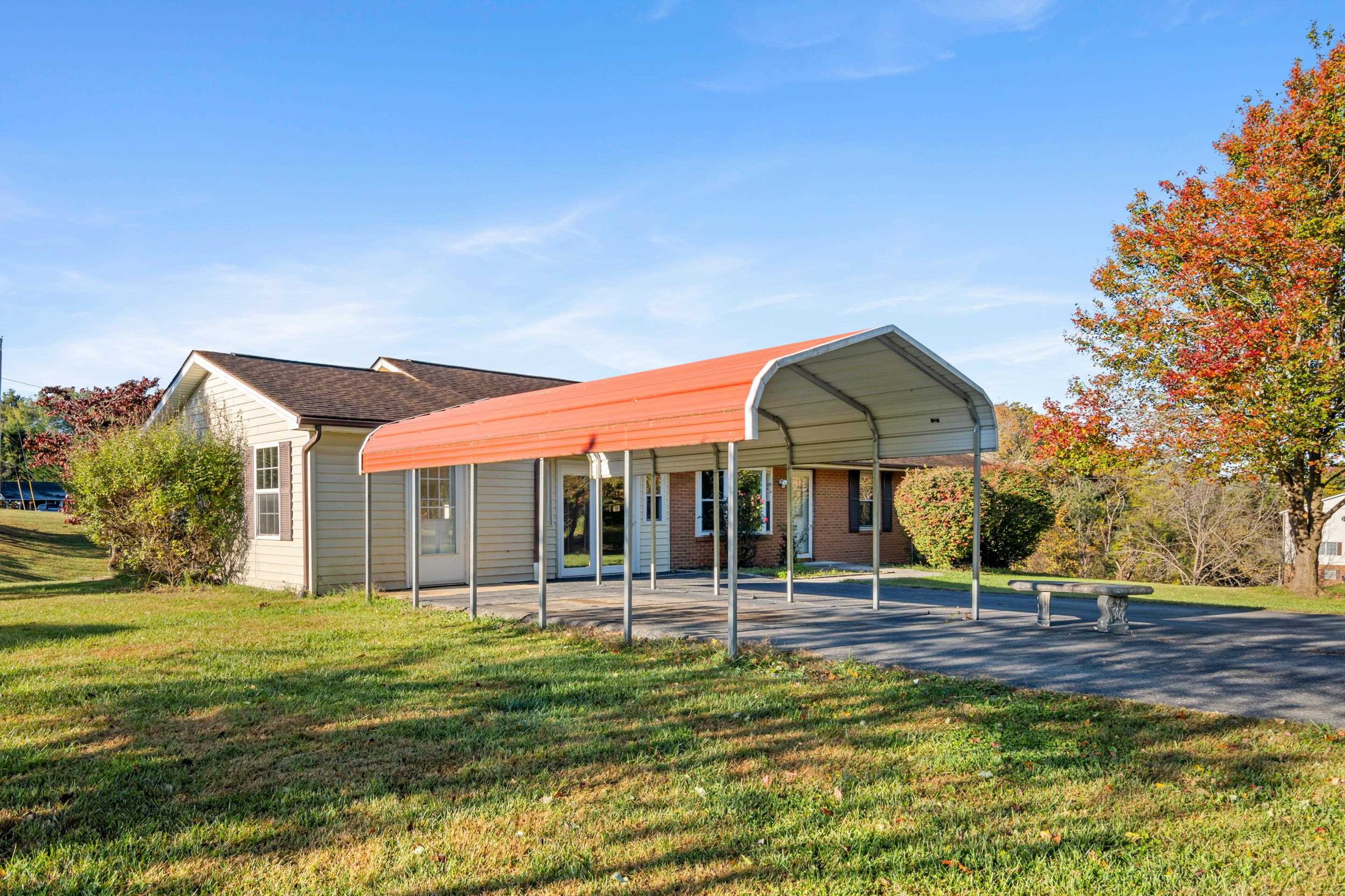 2272 Lupine Lane Christiansburg VA 24073