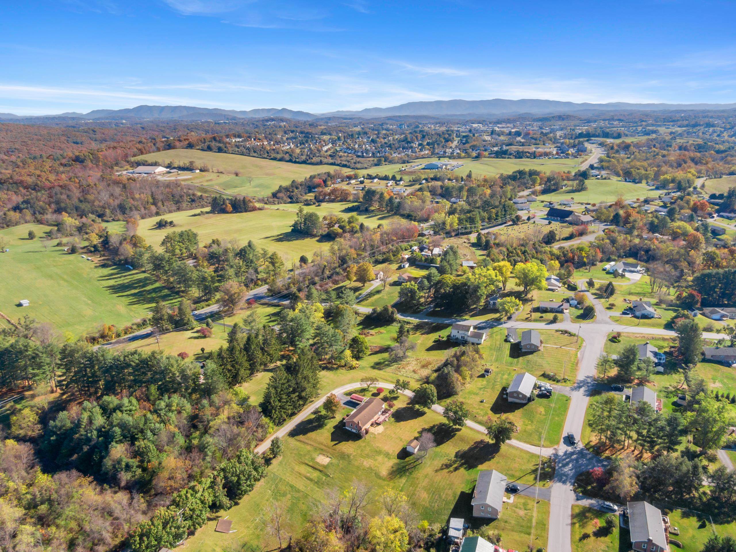 2272 Lupine Lane Christiansburg VA 24073