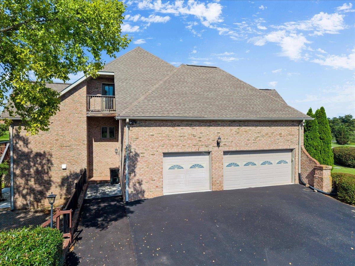 2251 Lake Vista Drive Christiansburg VA 24073
