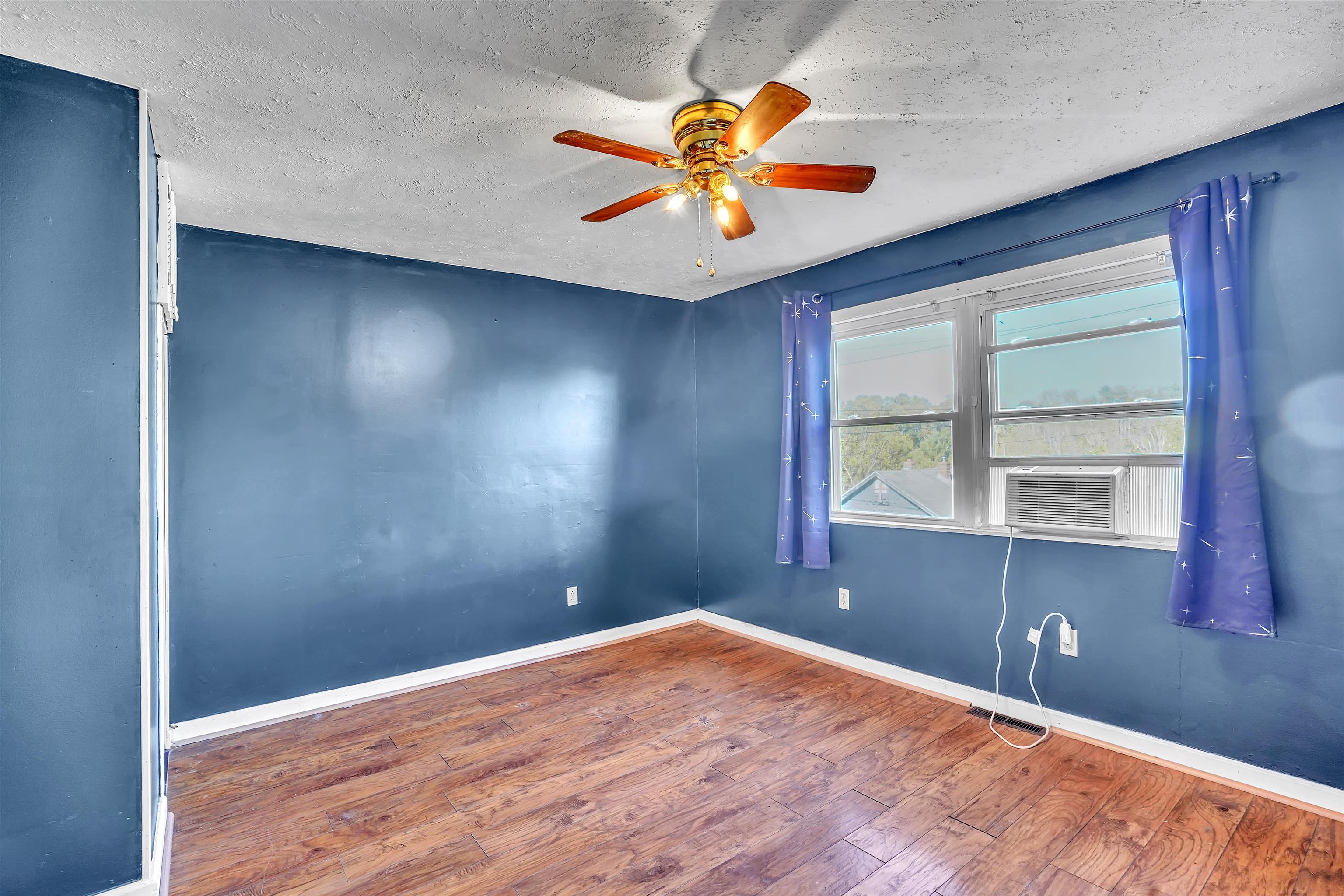 1961 Snider Lane Pulaski VA 24301