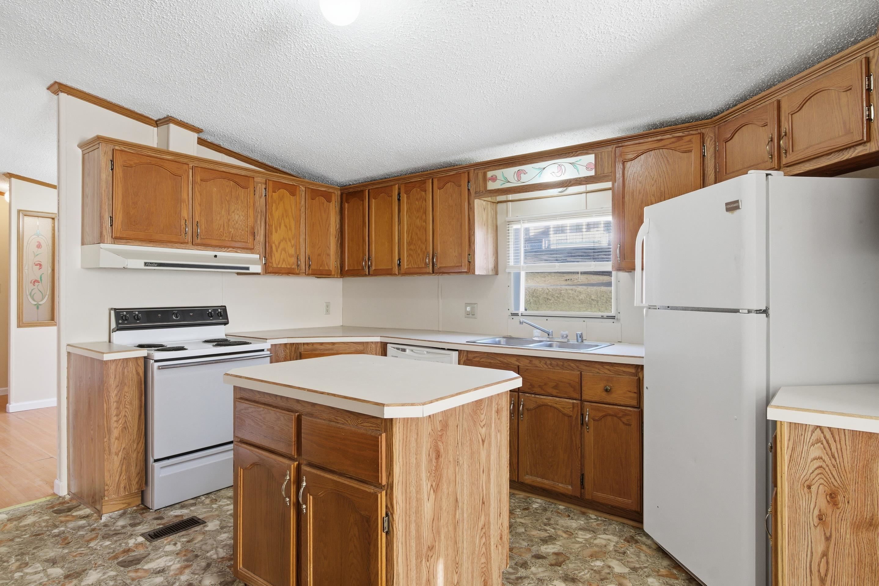 188 Sinking Creek Road Pembroke VA 24136