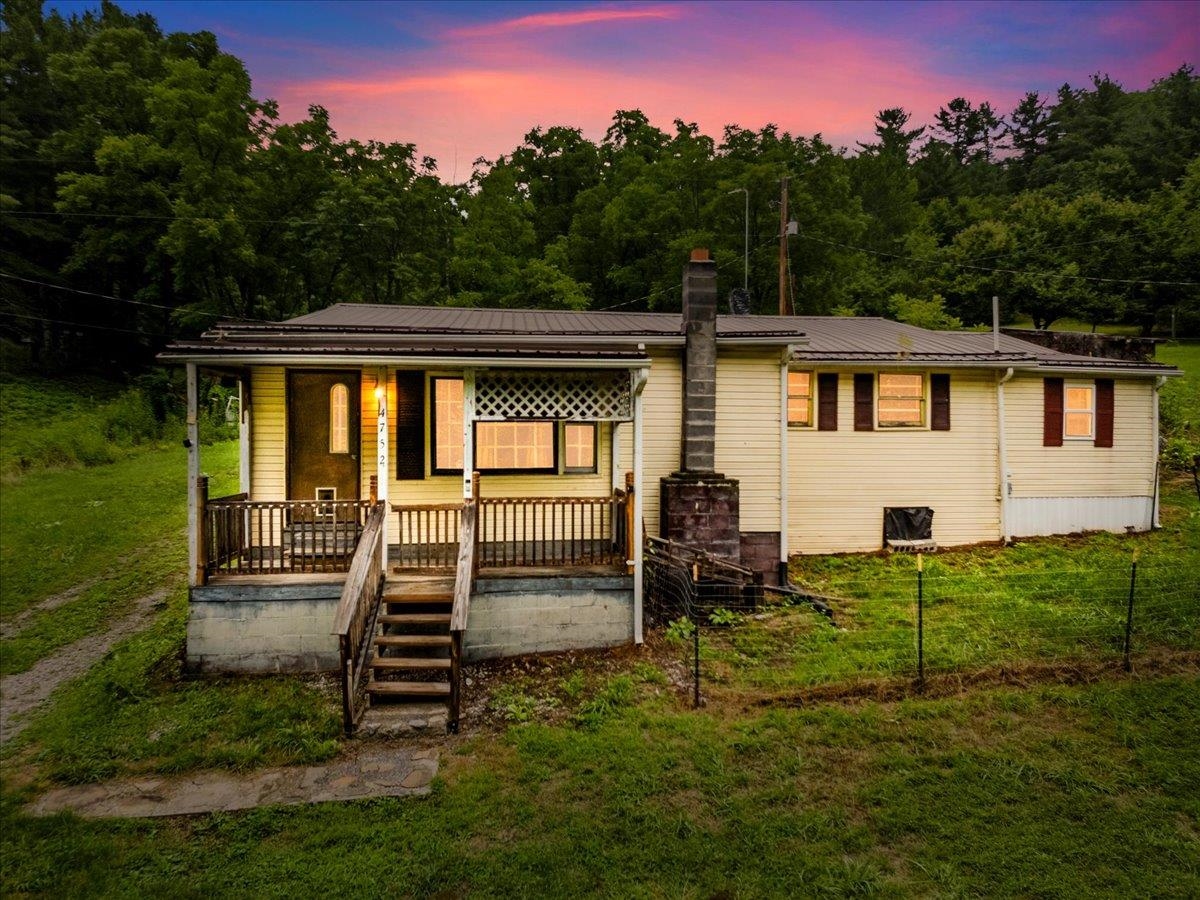 4752 Brookmont Road Pulaski VA 24301