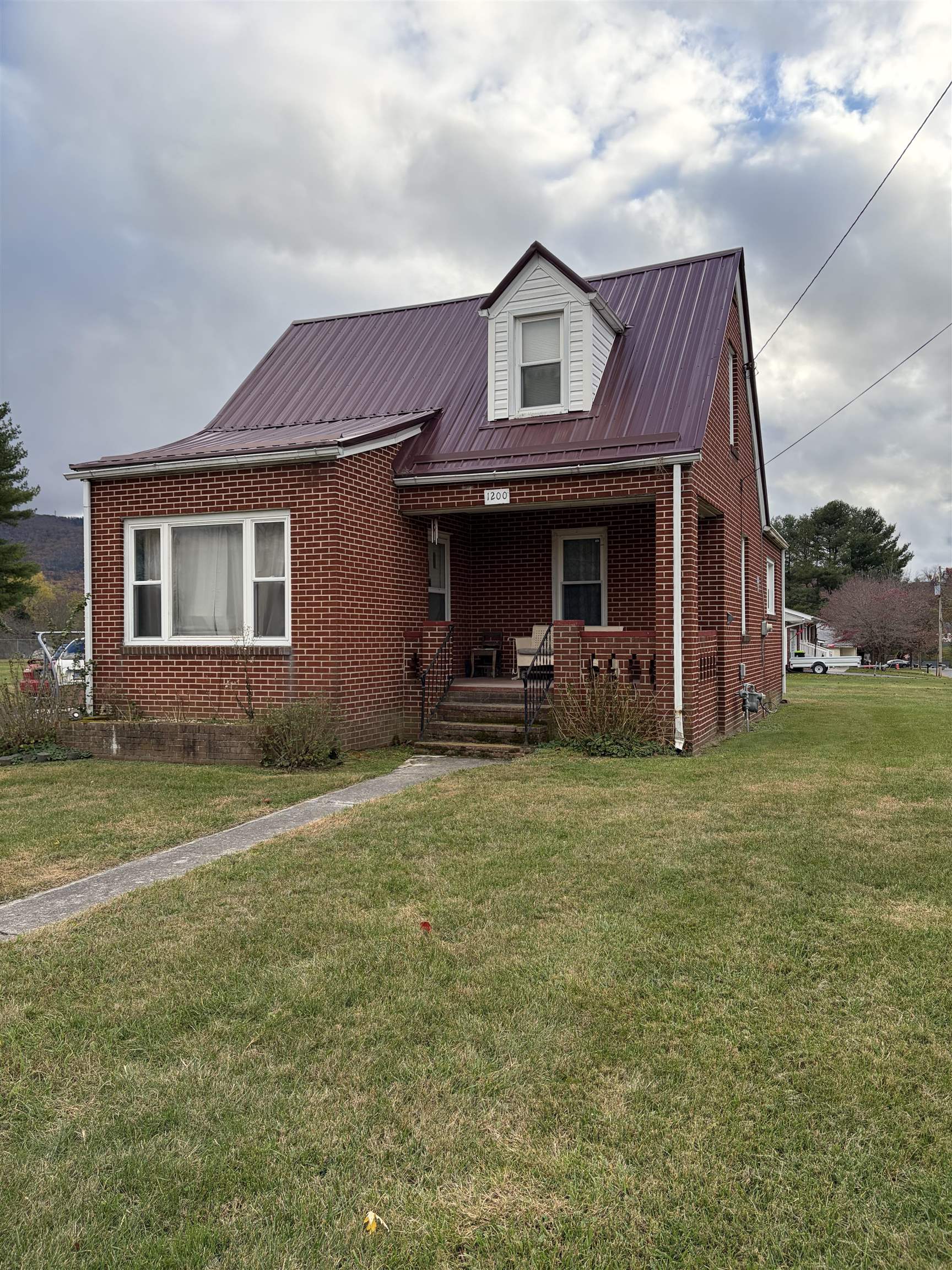 1200 Macgill Street Pulaski VA 24301