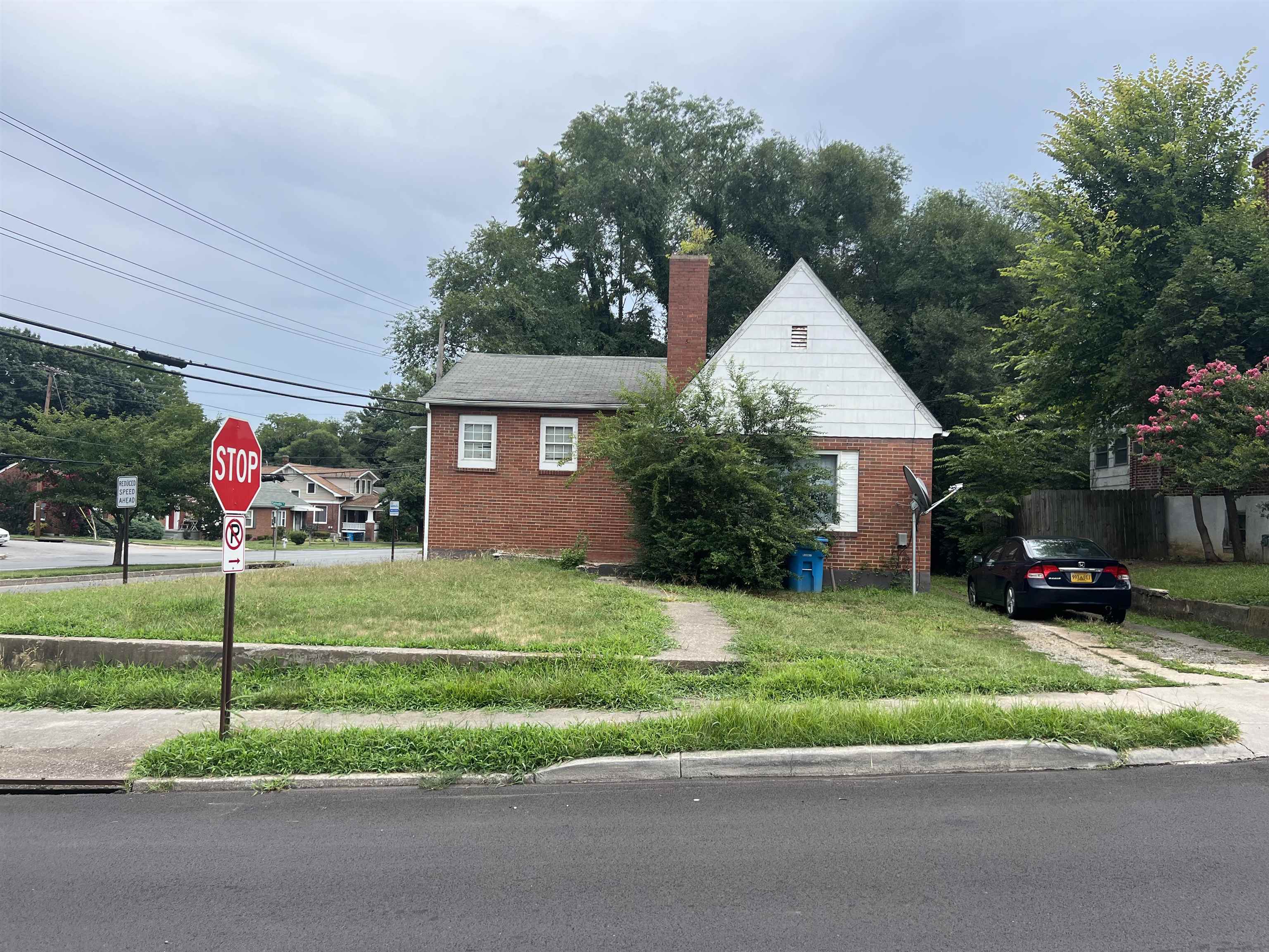 857 30th Street NW Roanoke VA 24017