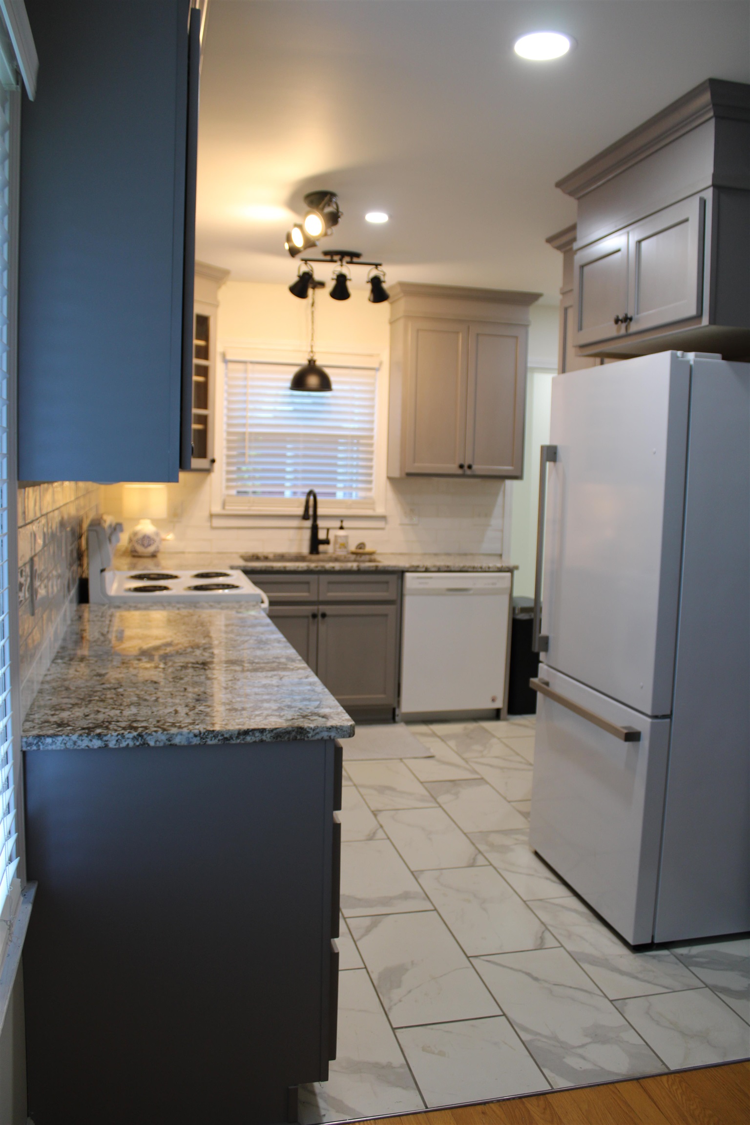 5452 Alum Spring Road Pulaski VA 24301