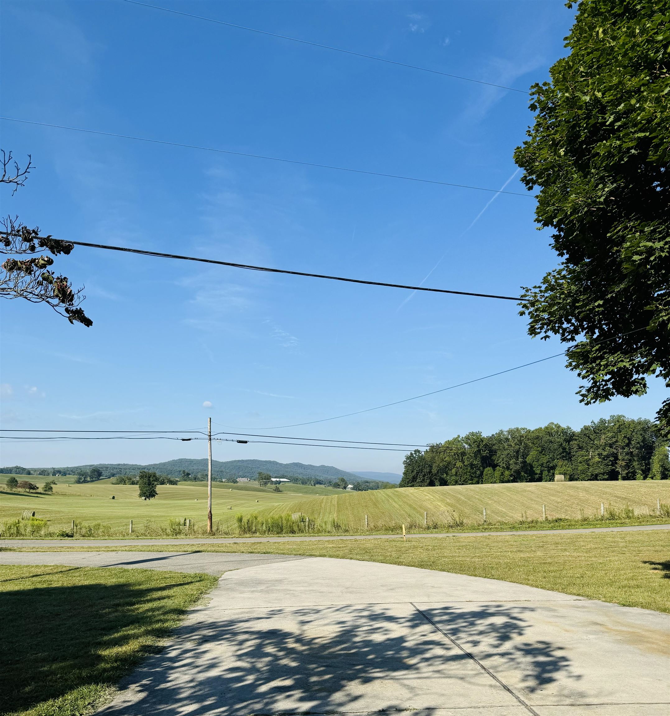 5452 Alum Spring Road Pulaski VA 24301