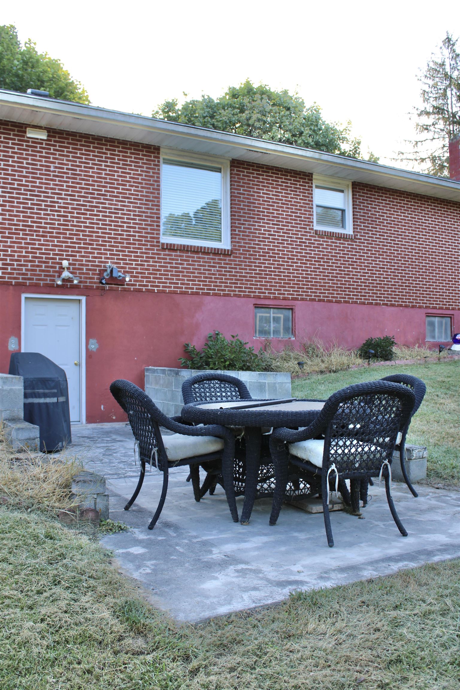 5452 Alum Spring Road Pulaski VA 24301