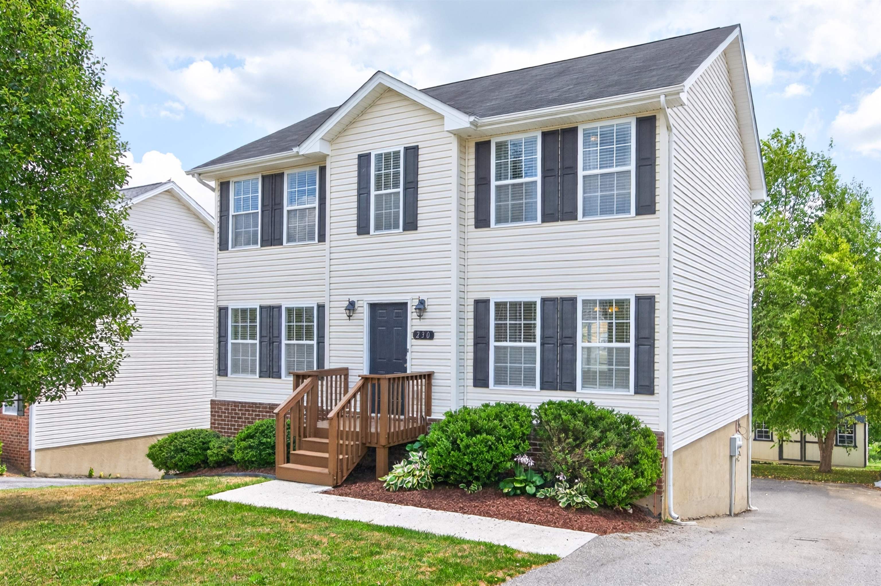 230 Chelsea Loop Christiansburg VA 24073