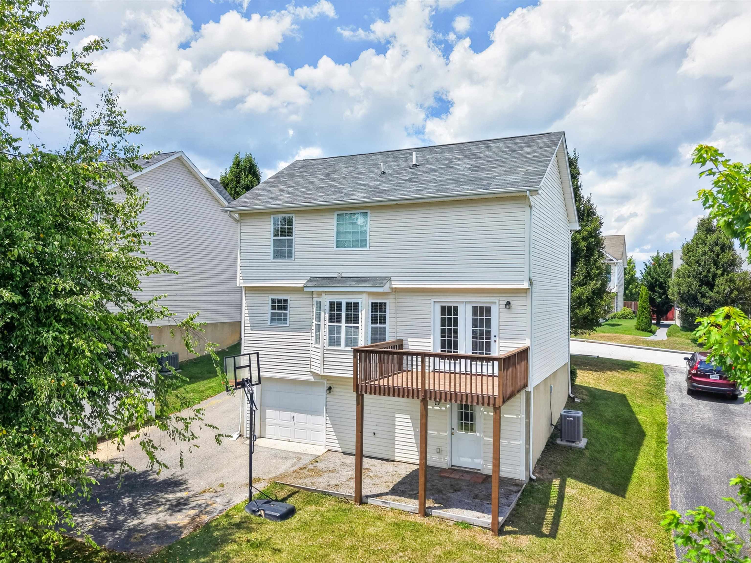 230 Chelsea Loop Christiansburg VA 24073