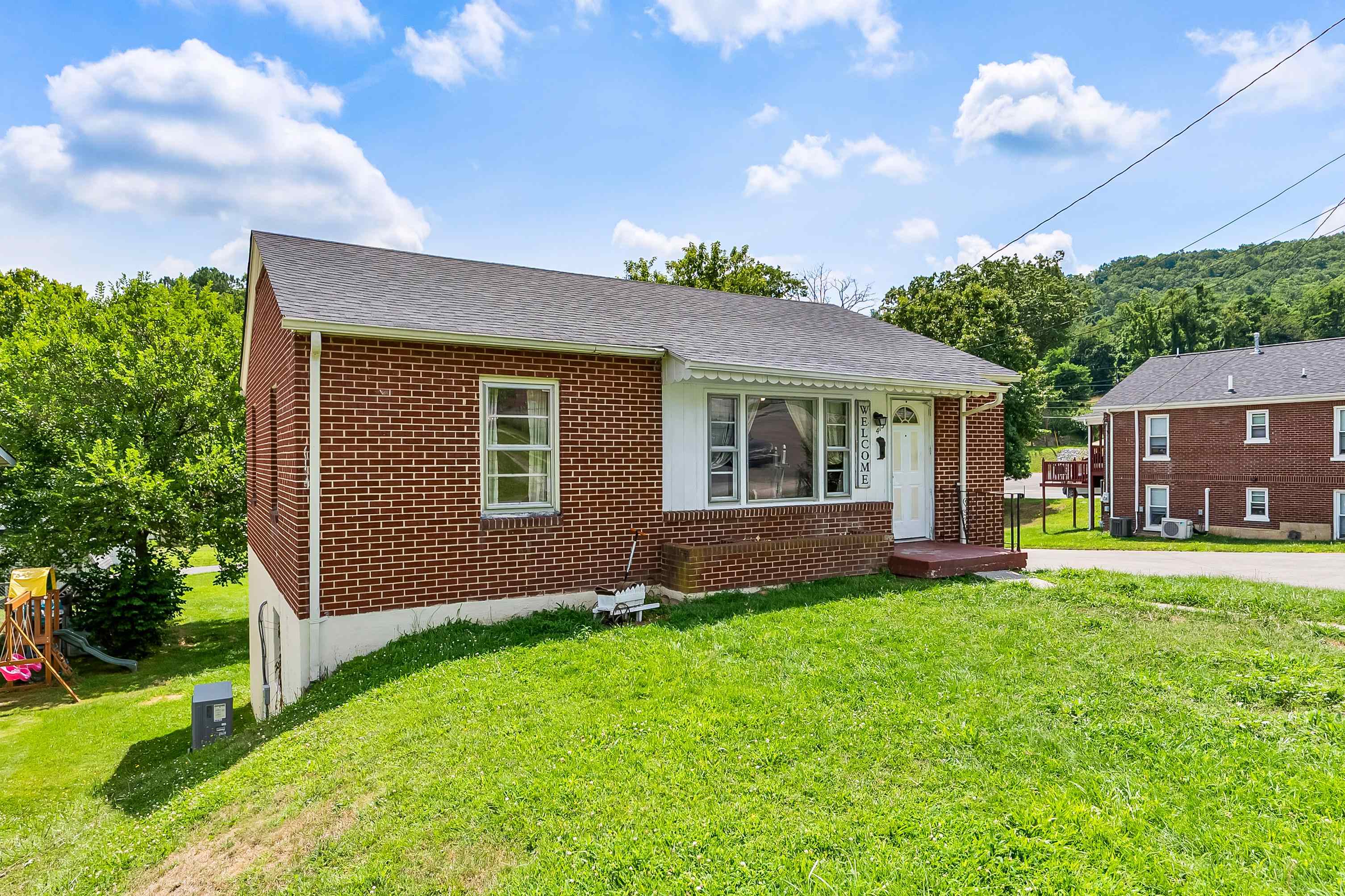 413 Draper Avenue Pulaski VA 24301