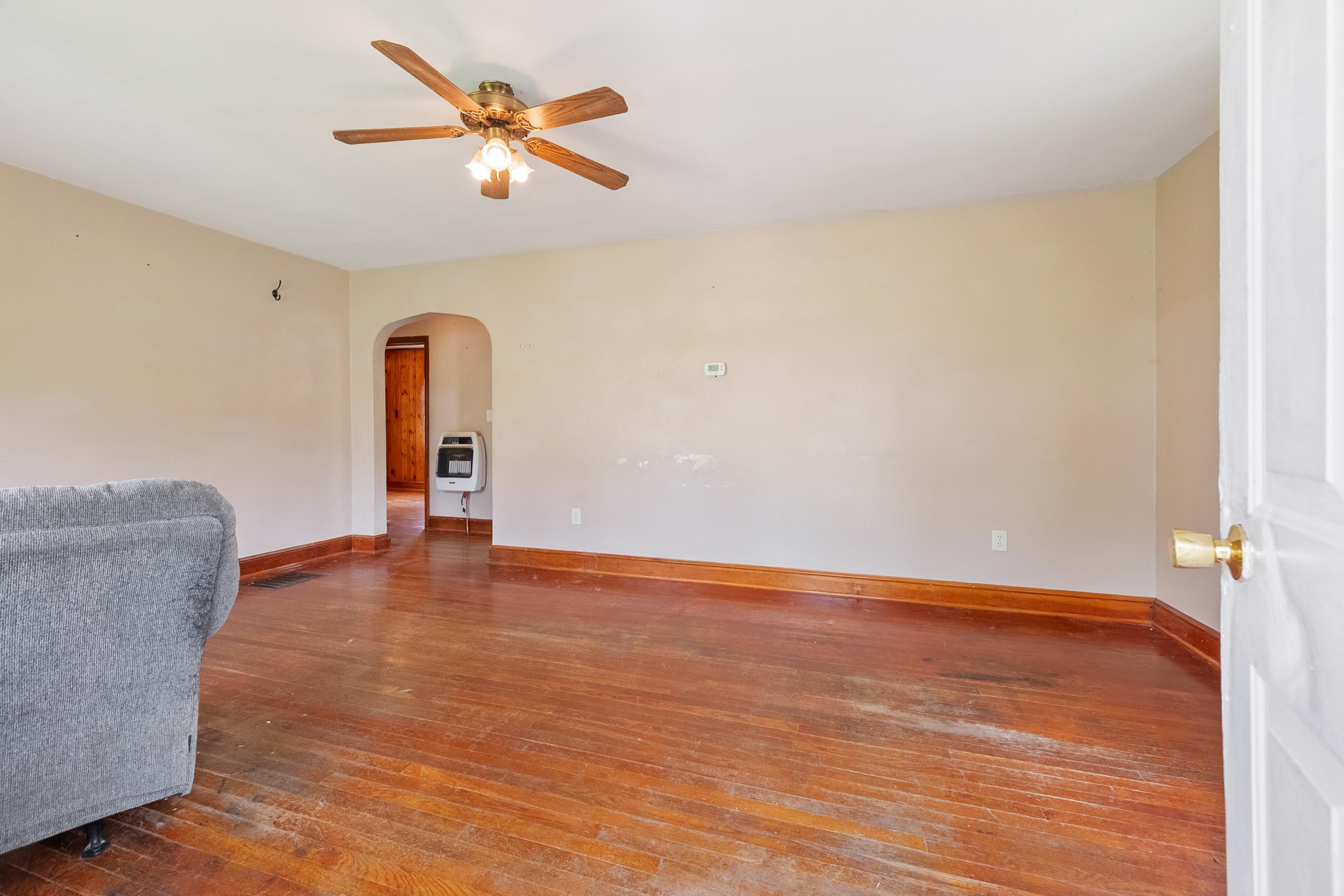 413 Draper Avenue Pulaski VA 24301