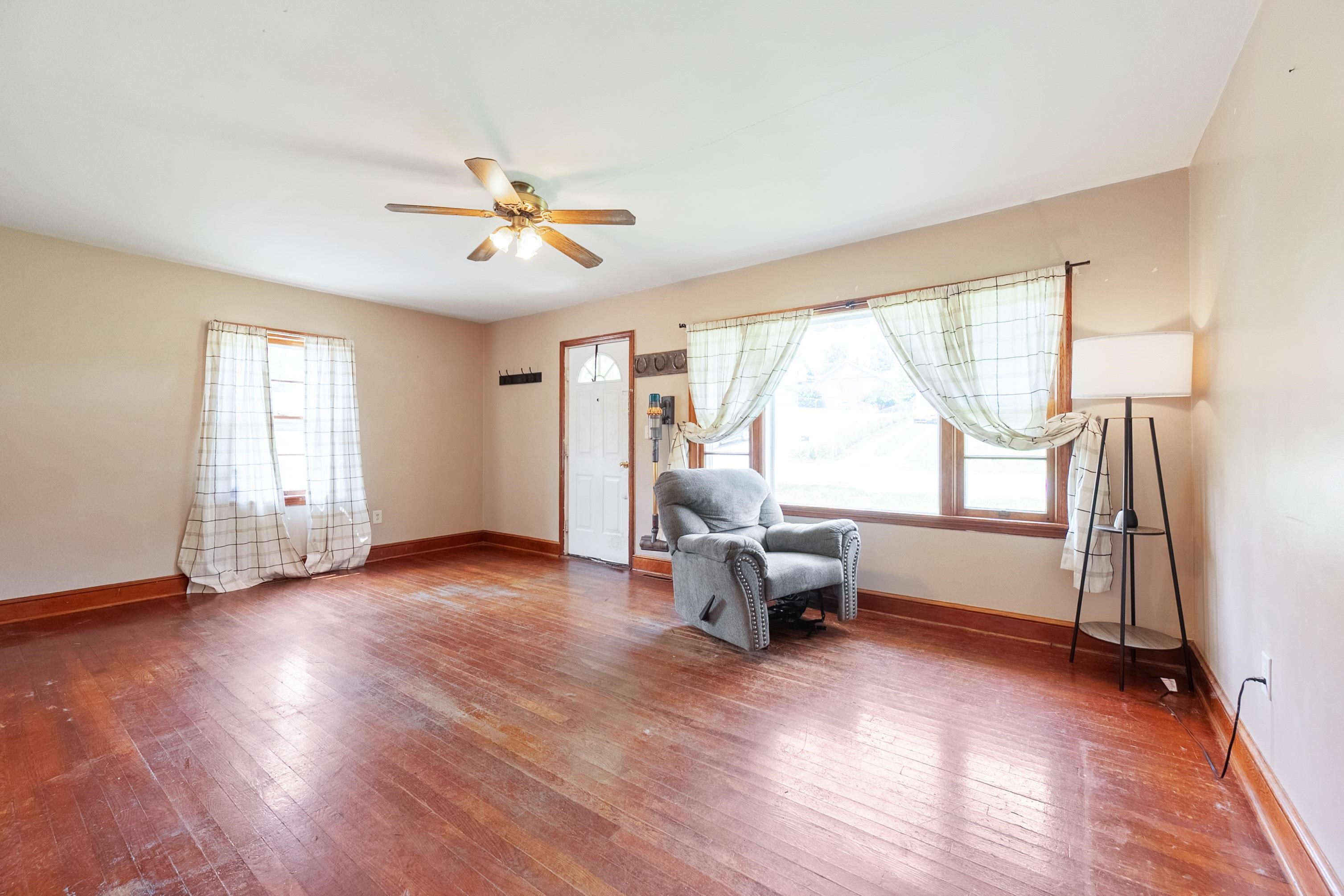 413 Draper Avenue Pulaski VA 24301