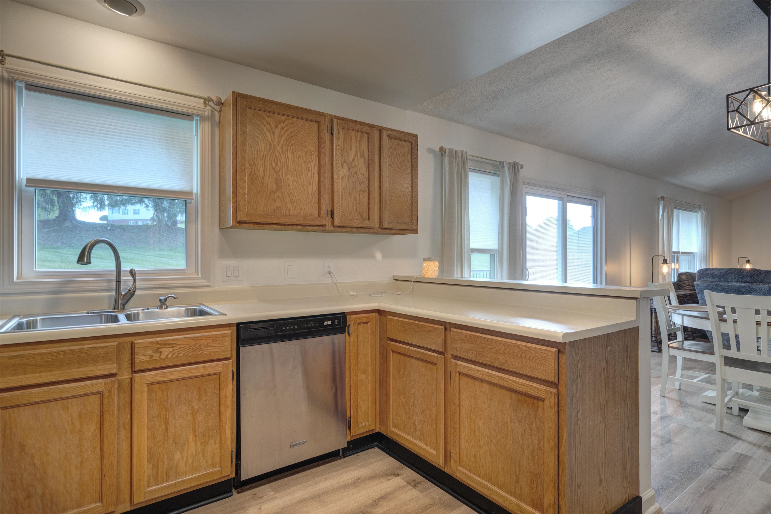 208 Glen View Lane Radford VA 24141