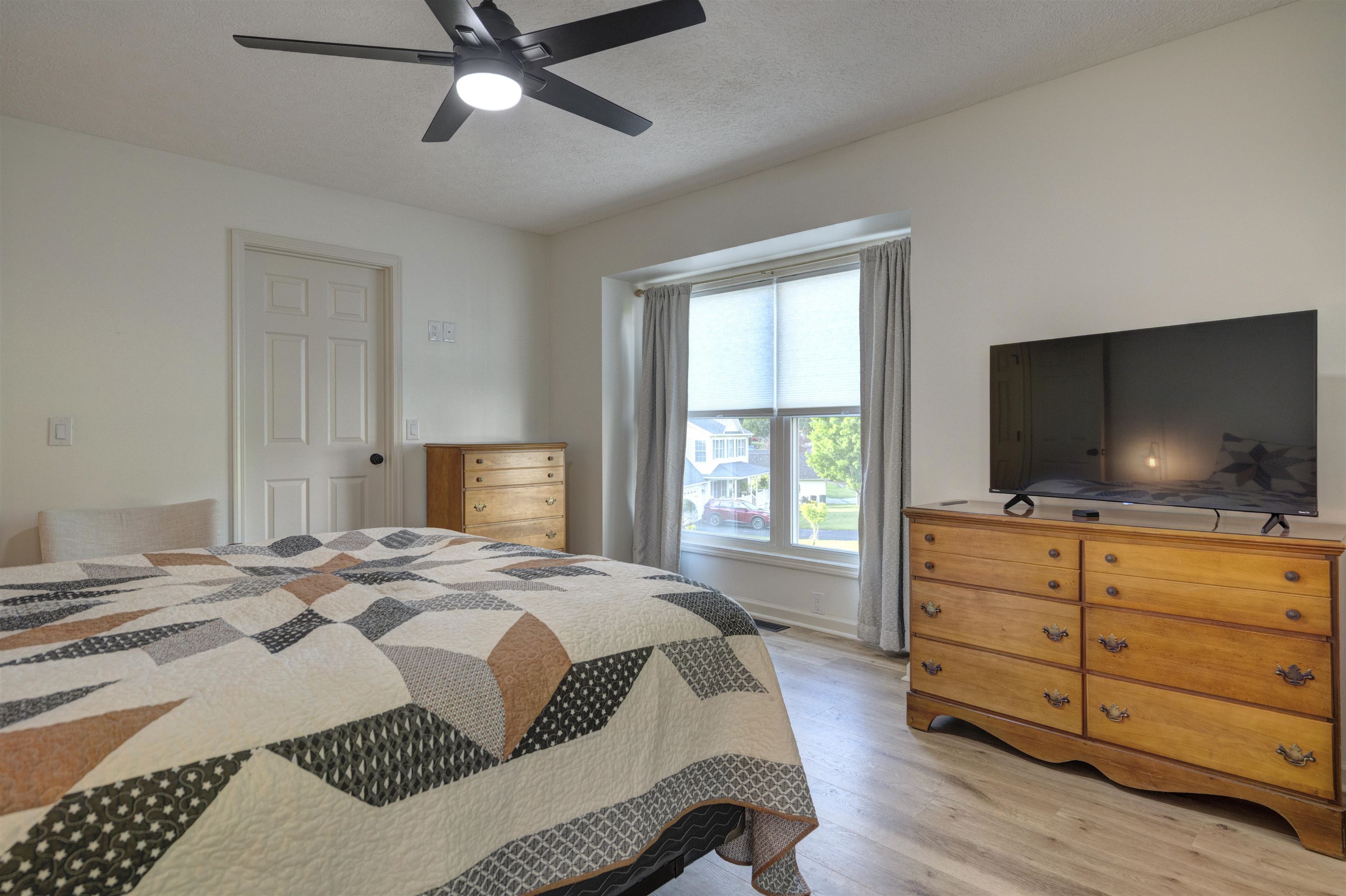 208 Glen View Lane Radford VA 24141