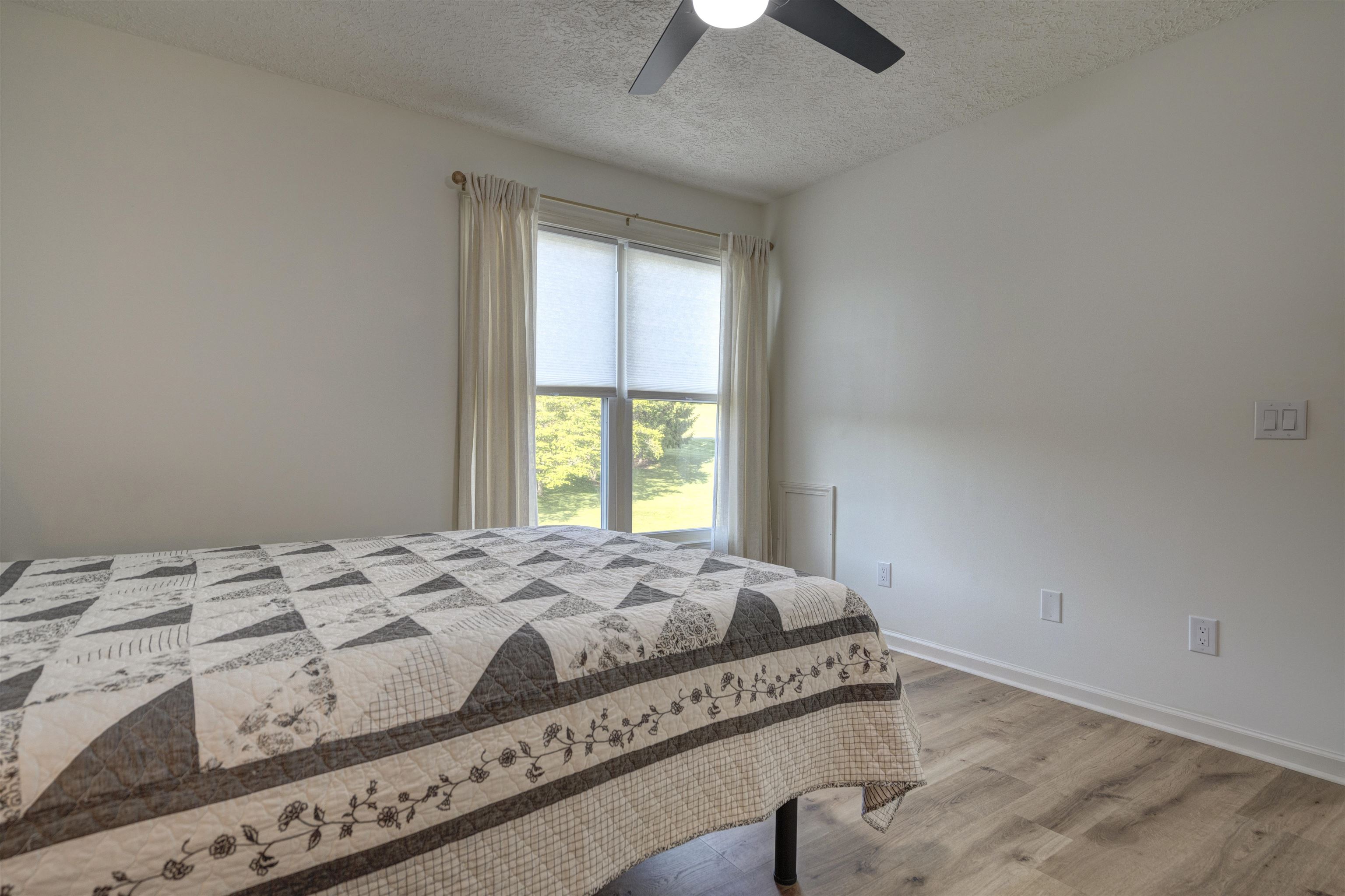 208 Glen View Lane Radford VA 24141