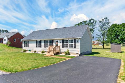 2127 Tara Lane Salem VA 24153