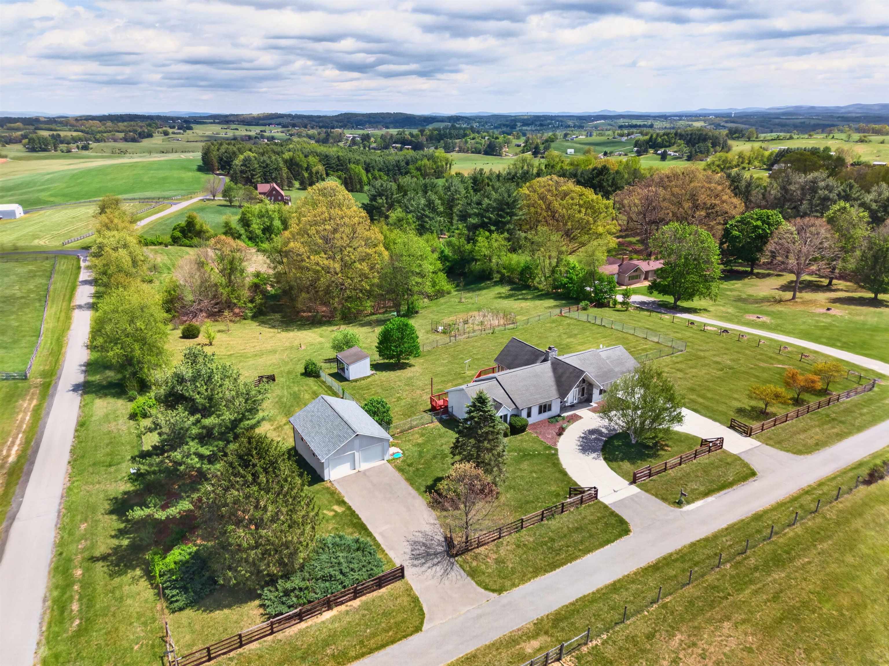 3578 Blevins Lane Pulaski VA 24301