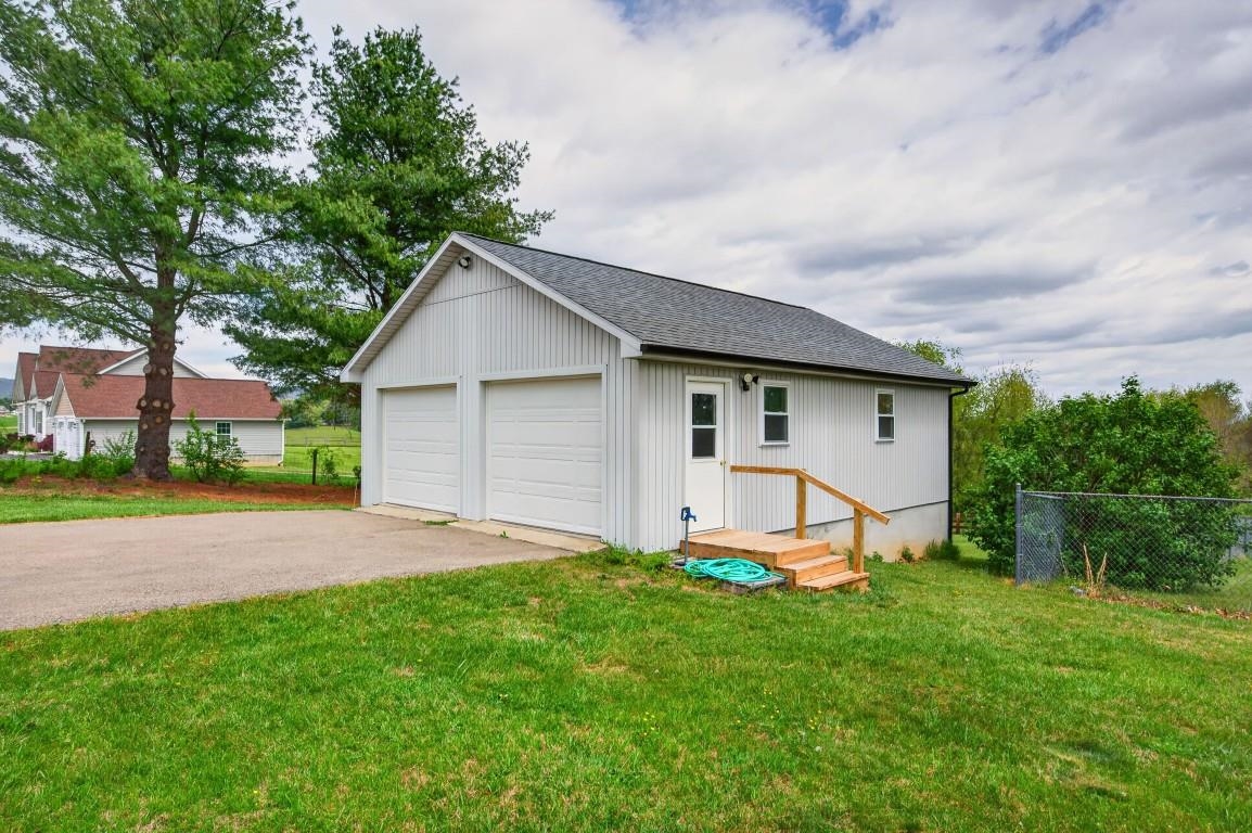 3578 Blevins Lane Pulaski VA 24301
