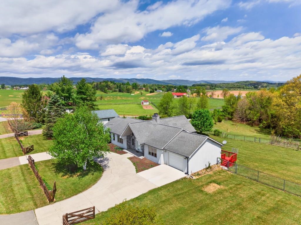 3578 Blevins Lane Pulaski VA 24301