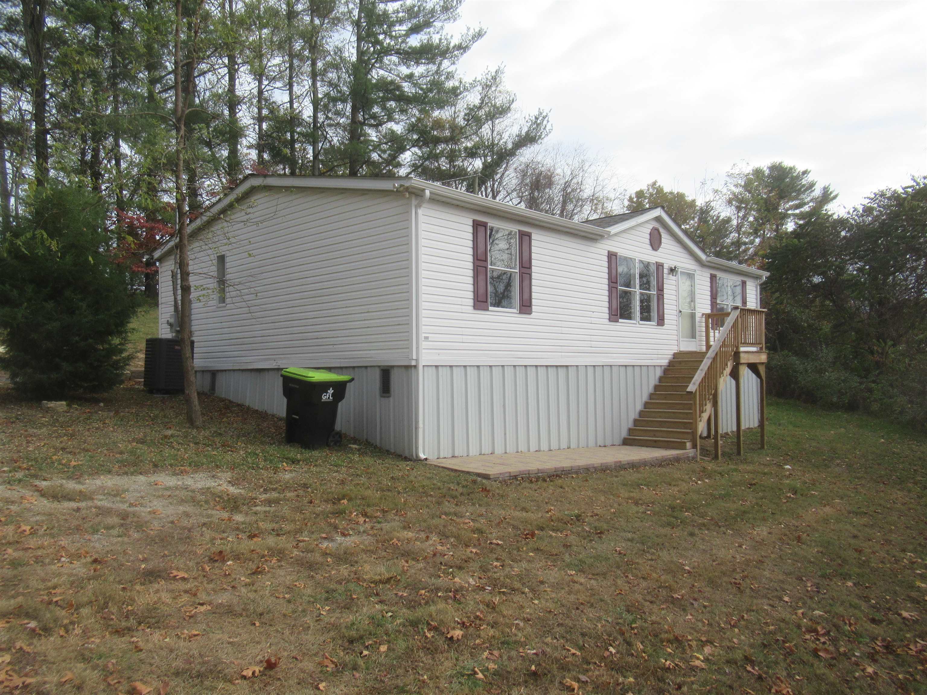 1975 Peakland Drive Pulaski VA 24301