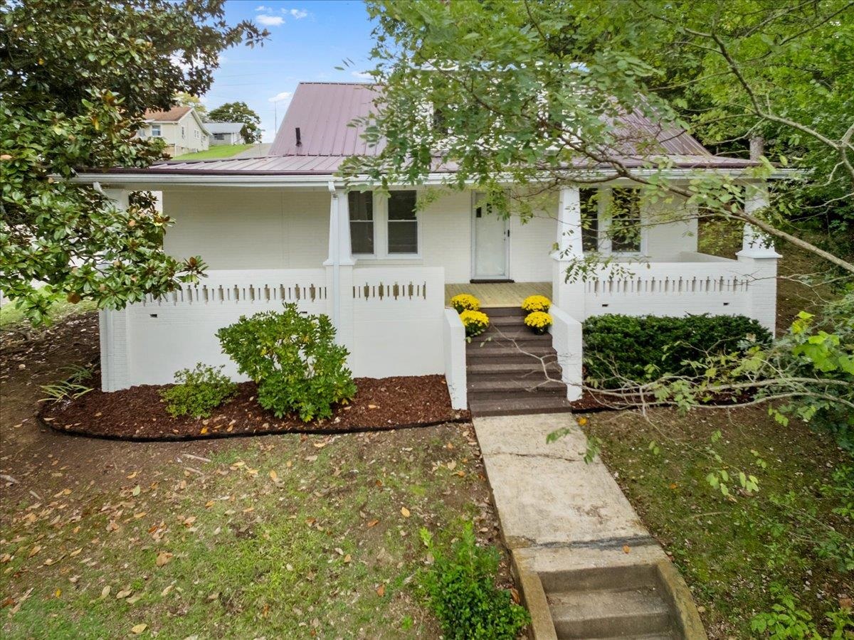 603 S Washington Avenue Pulaski VA 24301