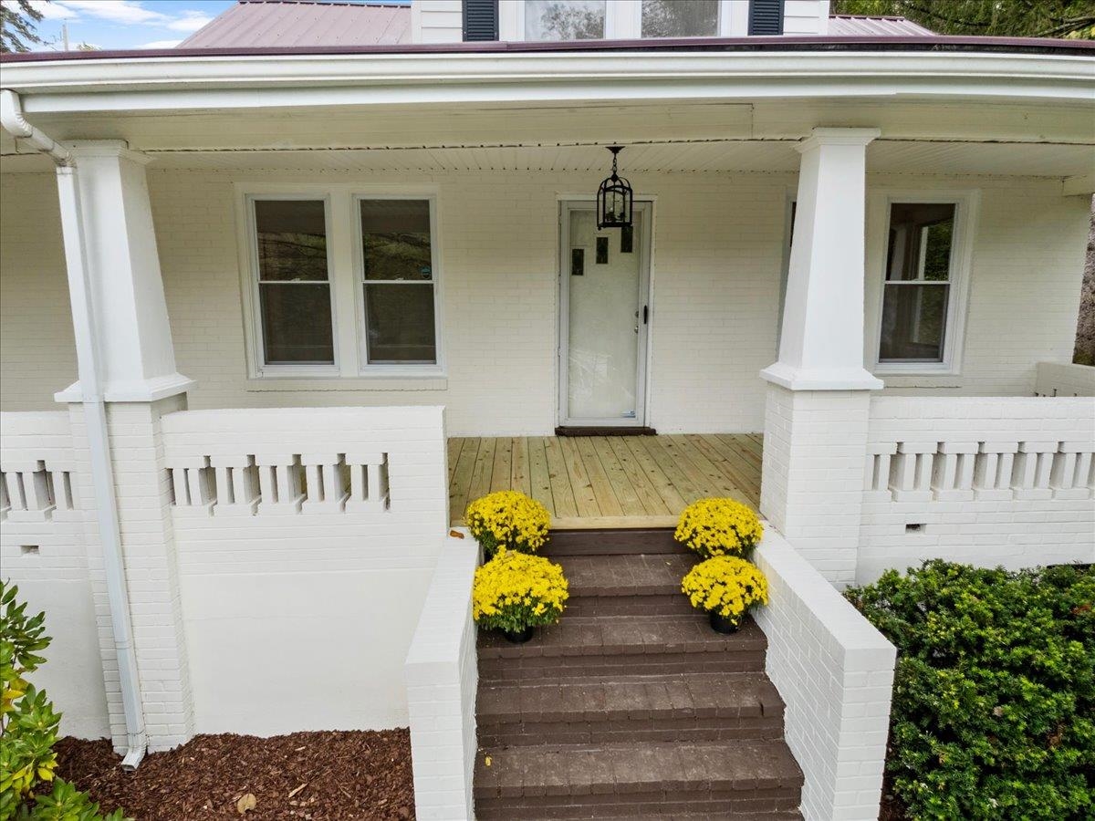 603 S Washington Avenue Pulaski VA 24301