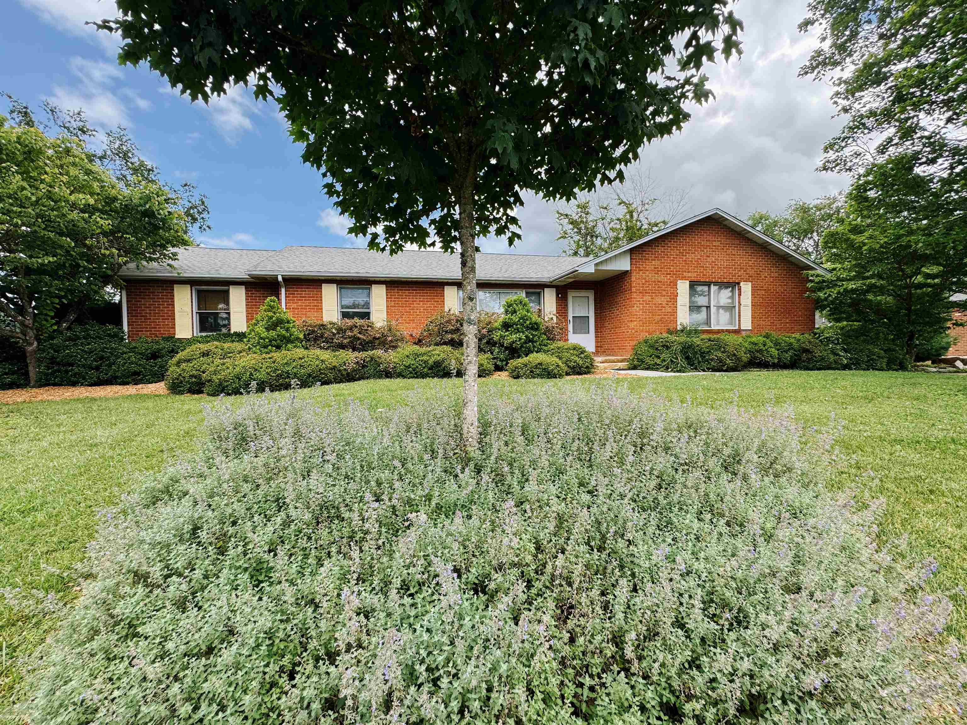 1450 & 1452 Sandy Circle Blacksburg VA 24060