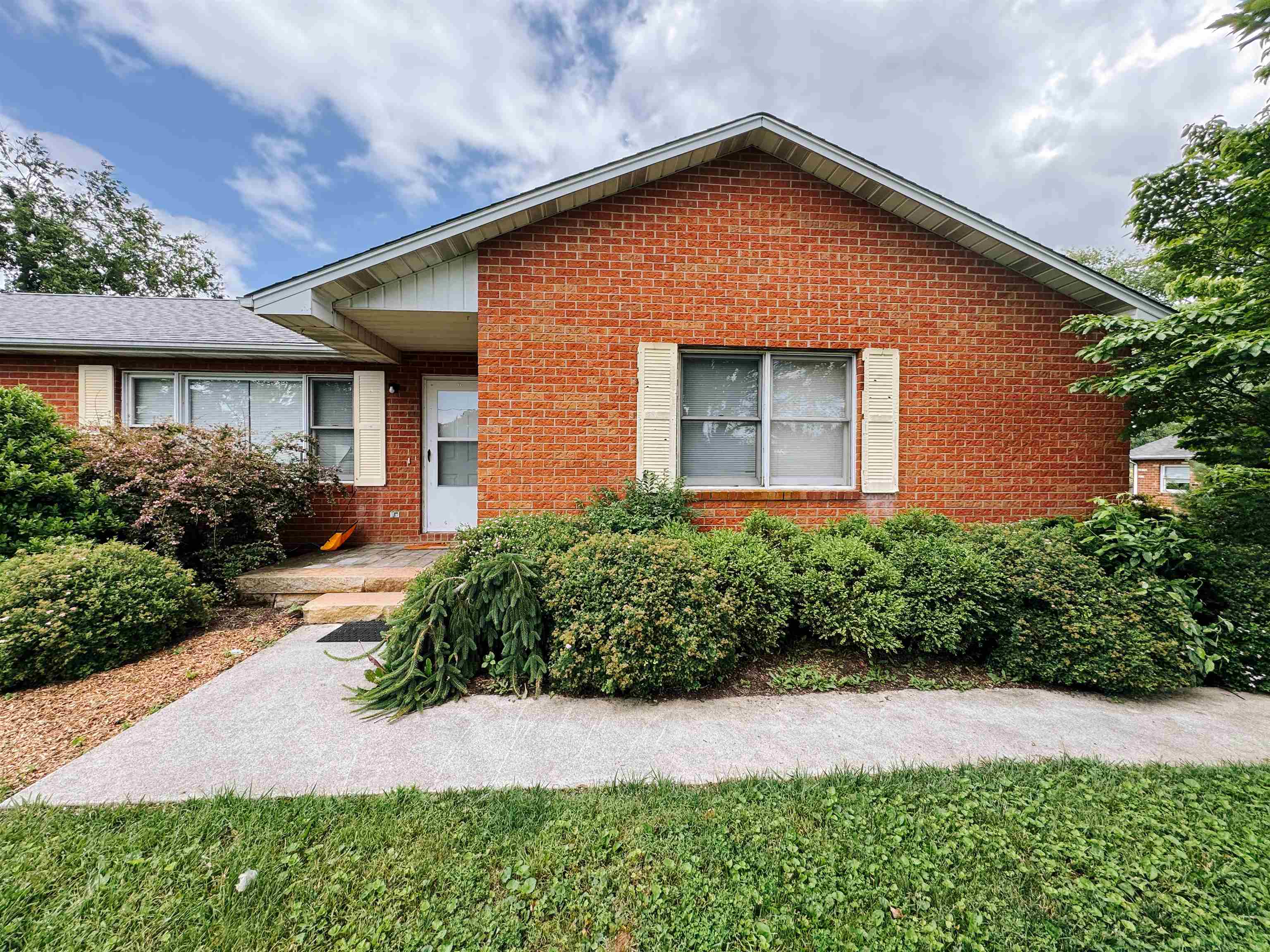 1450 & 1452 Sandy Circle Blacksburg VA 24060