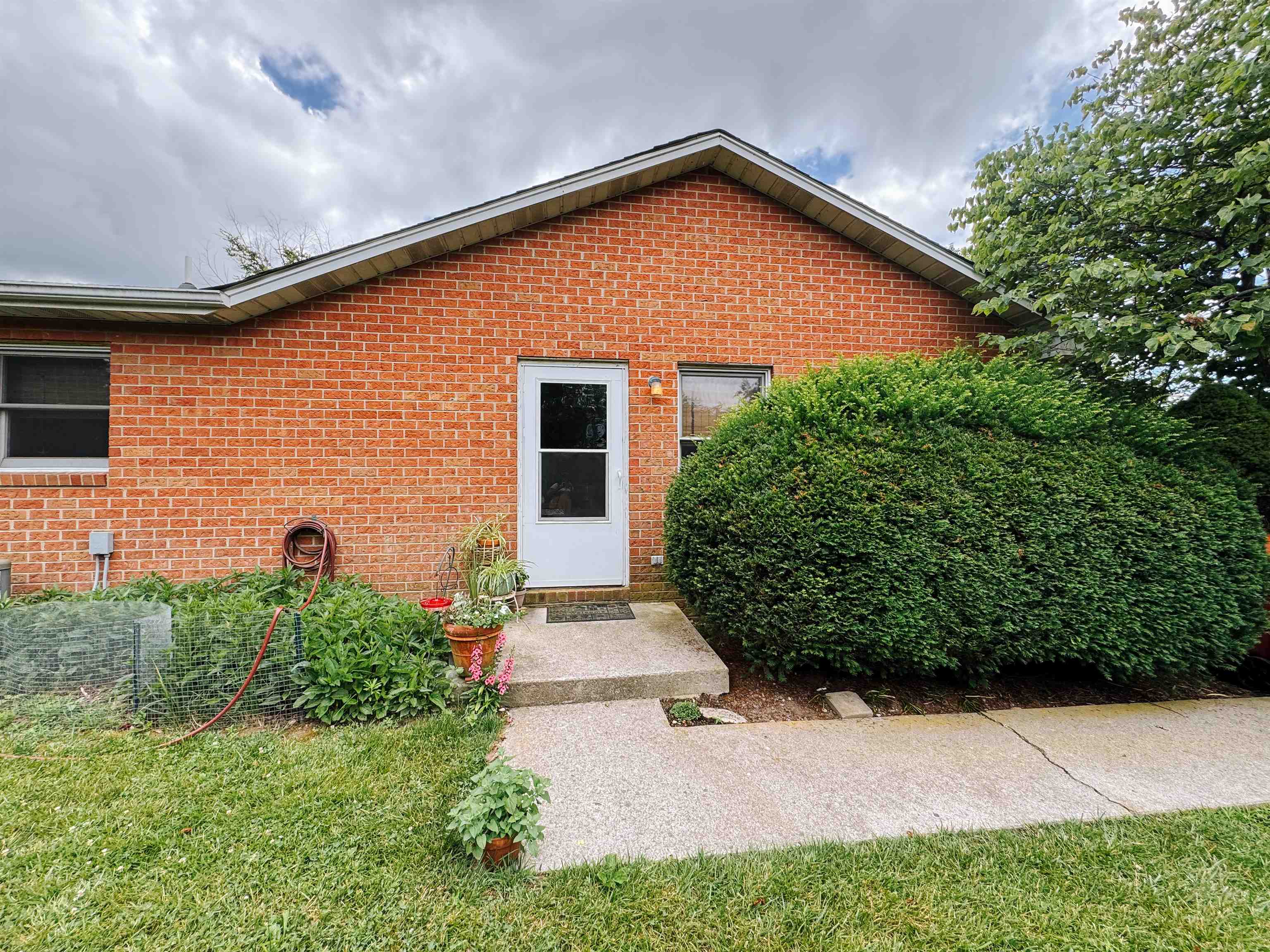 1450 & 1452 Sandy Circle Blacksburg VA 24060