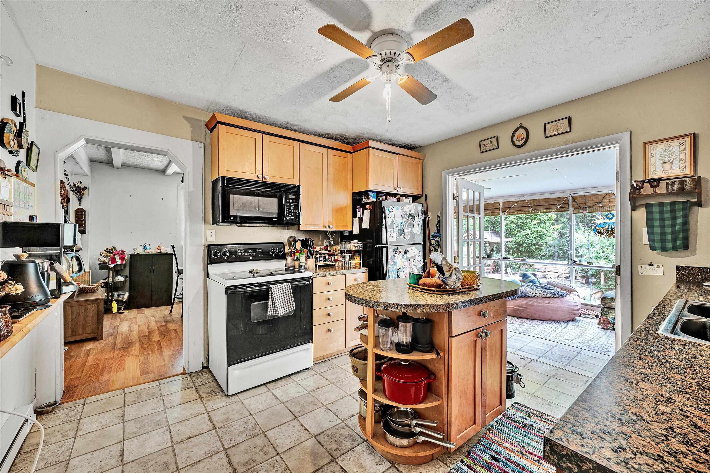 116 Hammett Avenue Radford VA 24141