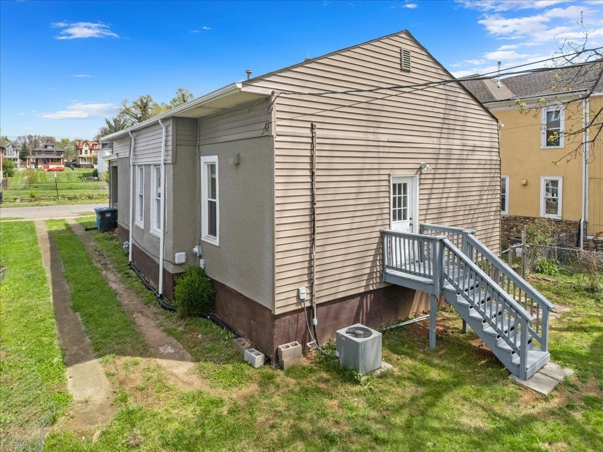 1426 Chapman Avenue SW Roanoke VA 24016