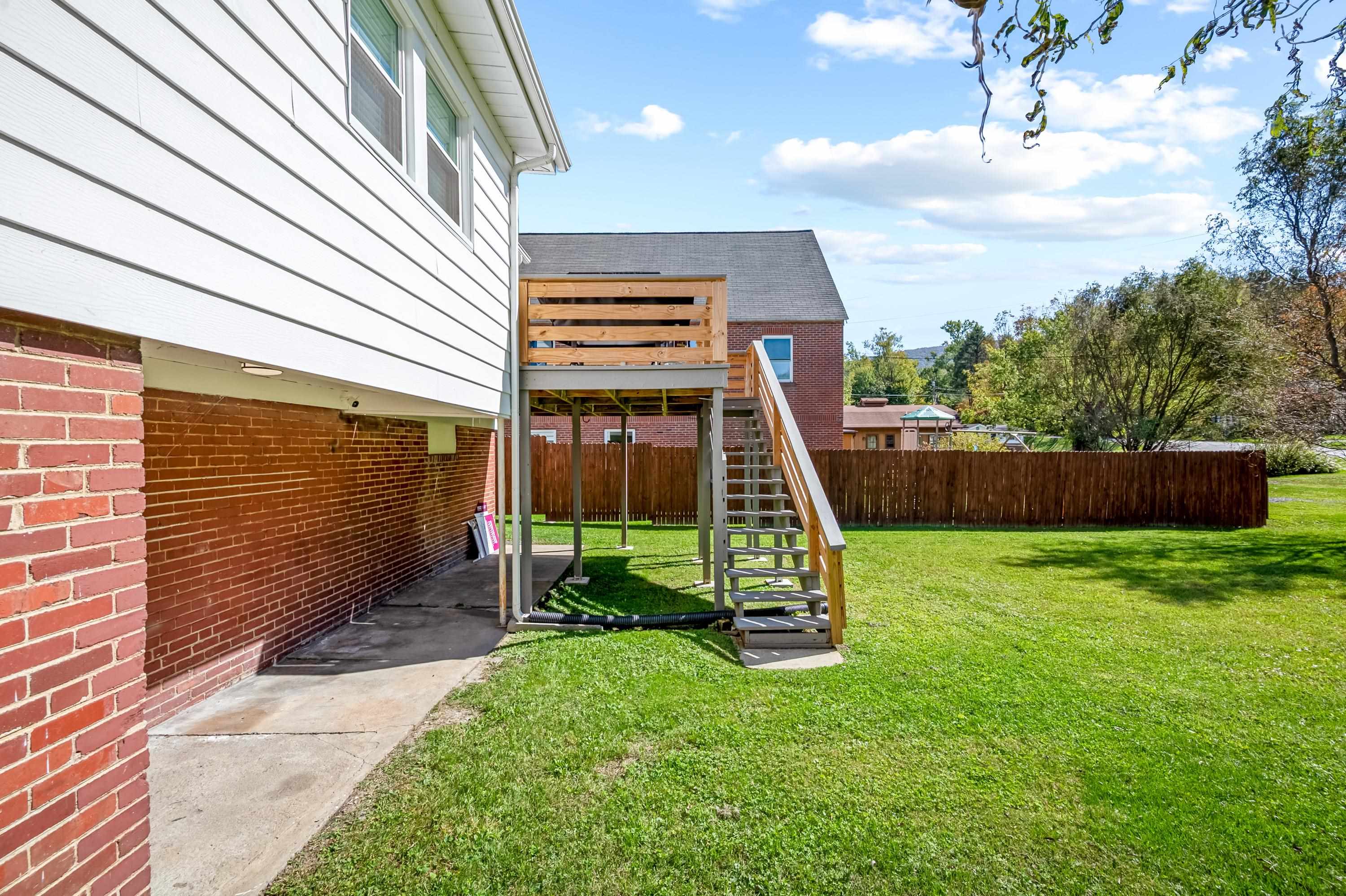 509 Tazewell Avenue Tazewell VA 24651