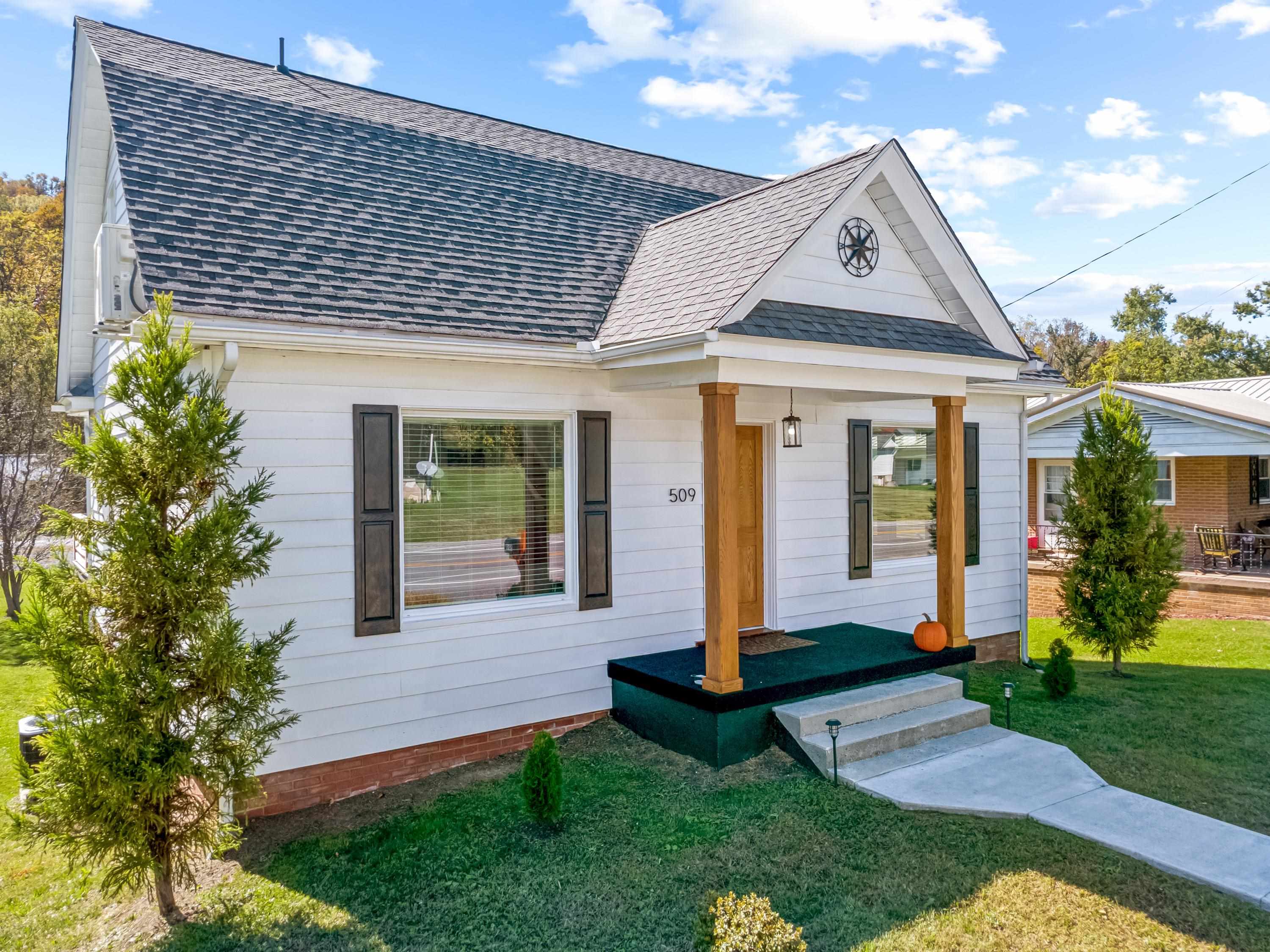 509 Tazewell Avenue Tazewell VA 24651