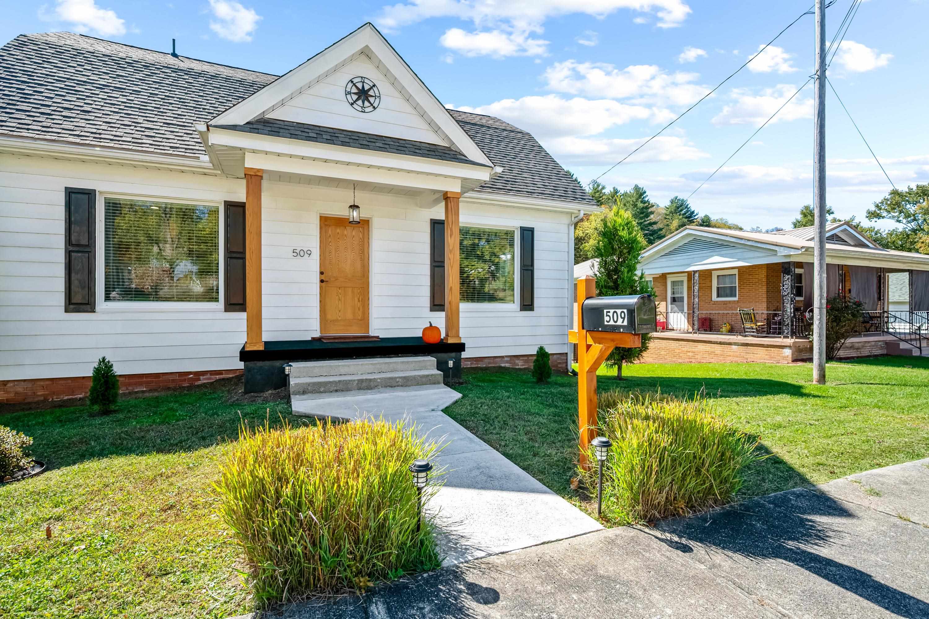 509 Tazewell Avenue Tazewell VA 24651