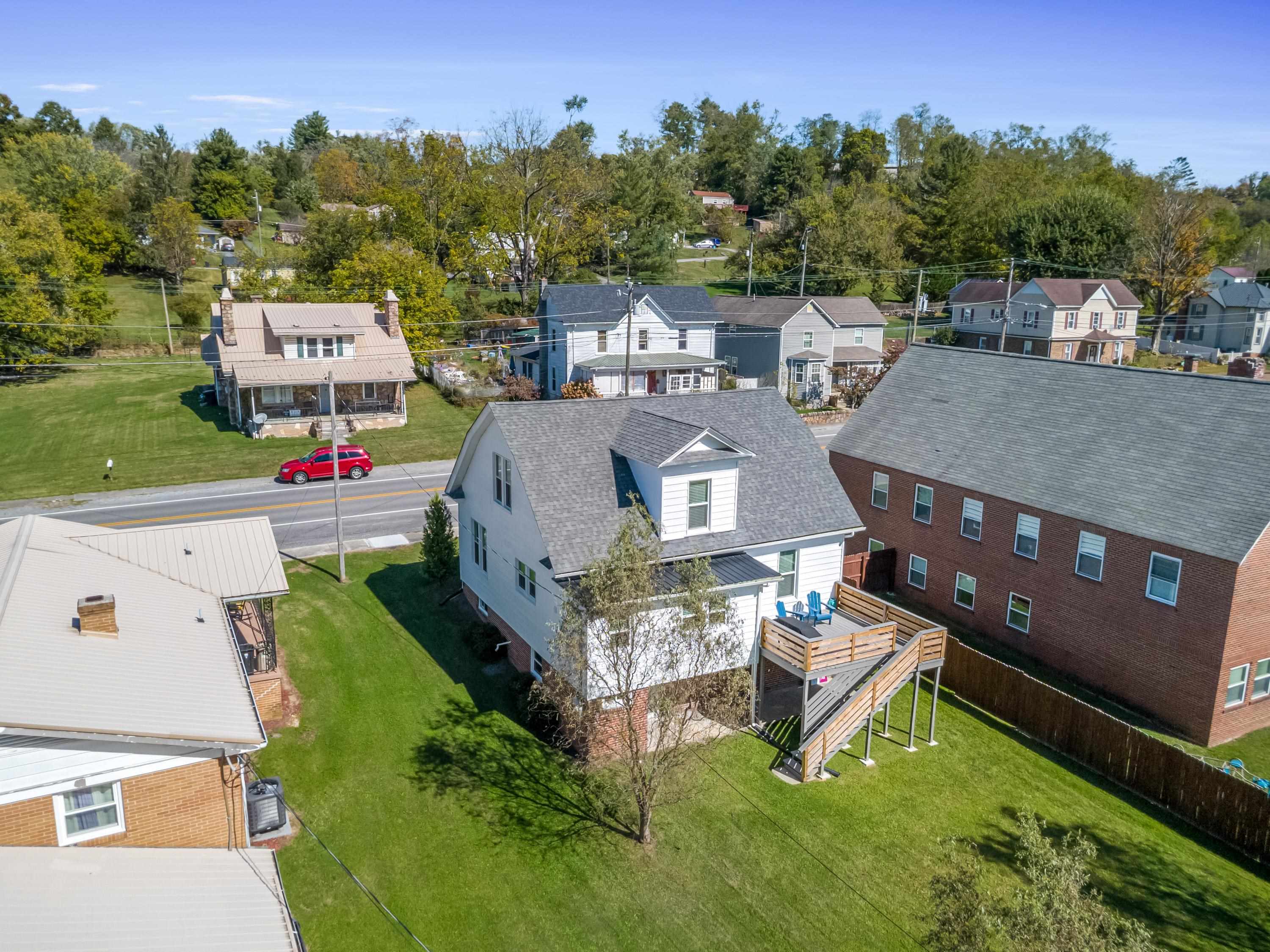 509 Tazewell Avenue Tazewell VA 24651