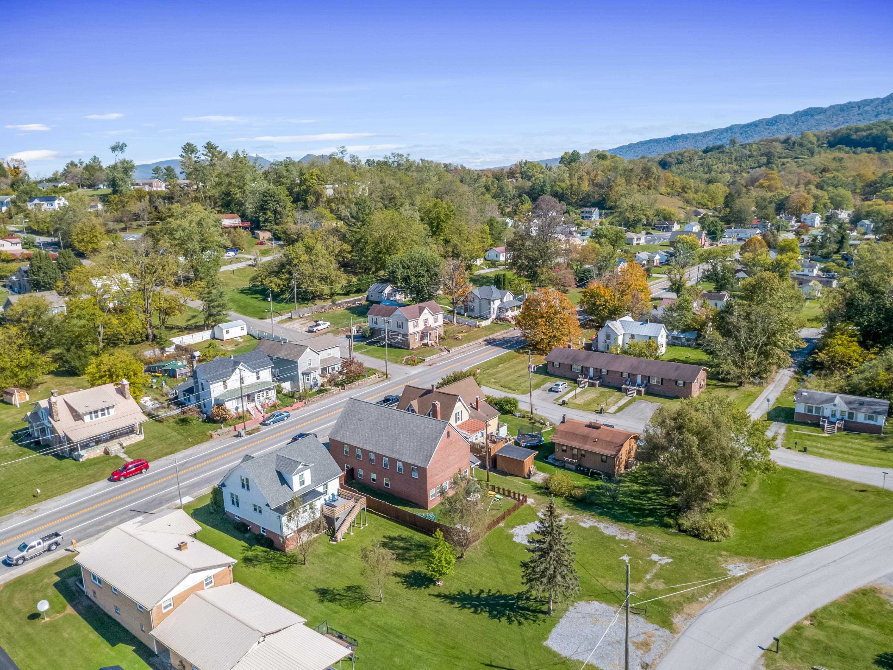 509 Tazewell Avenue Tazewell VA 24651