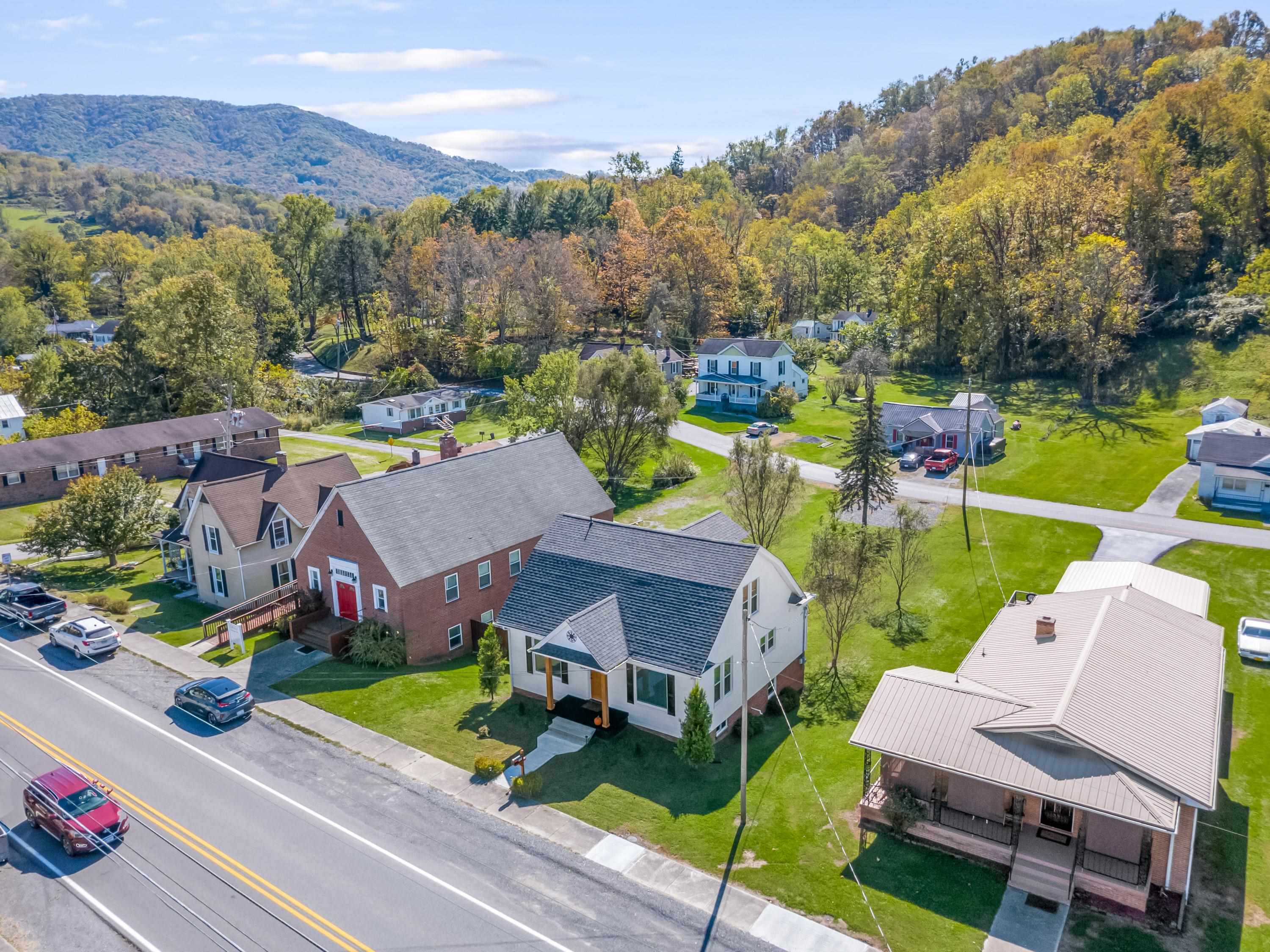 509 Tazewell Avenue Tazewell VA 24651