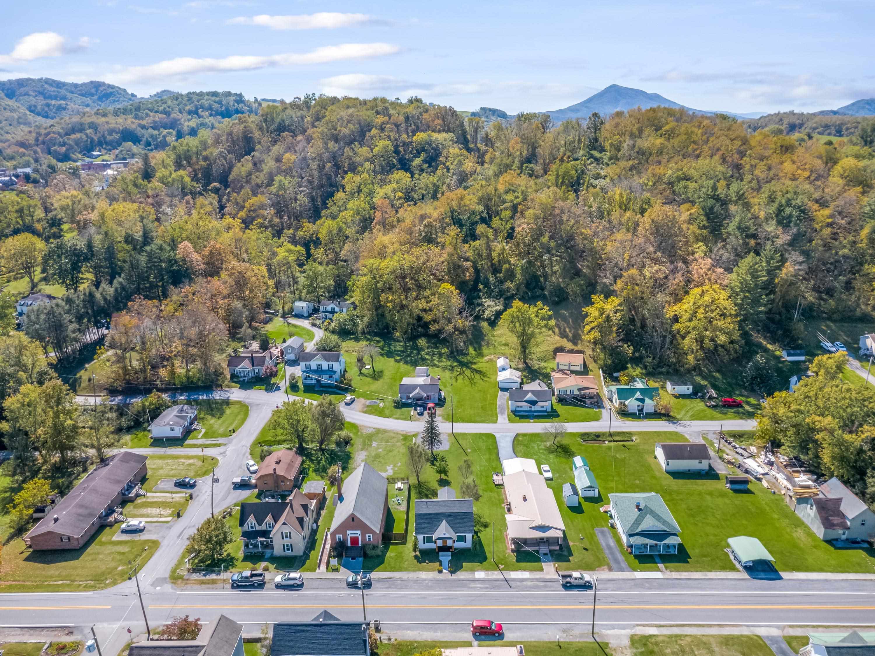 509 Tazewell Avenue Tazewell VA 24651