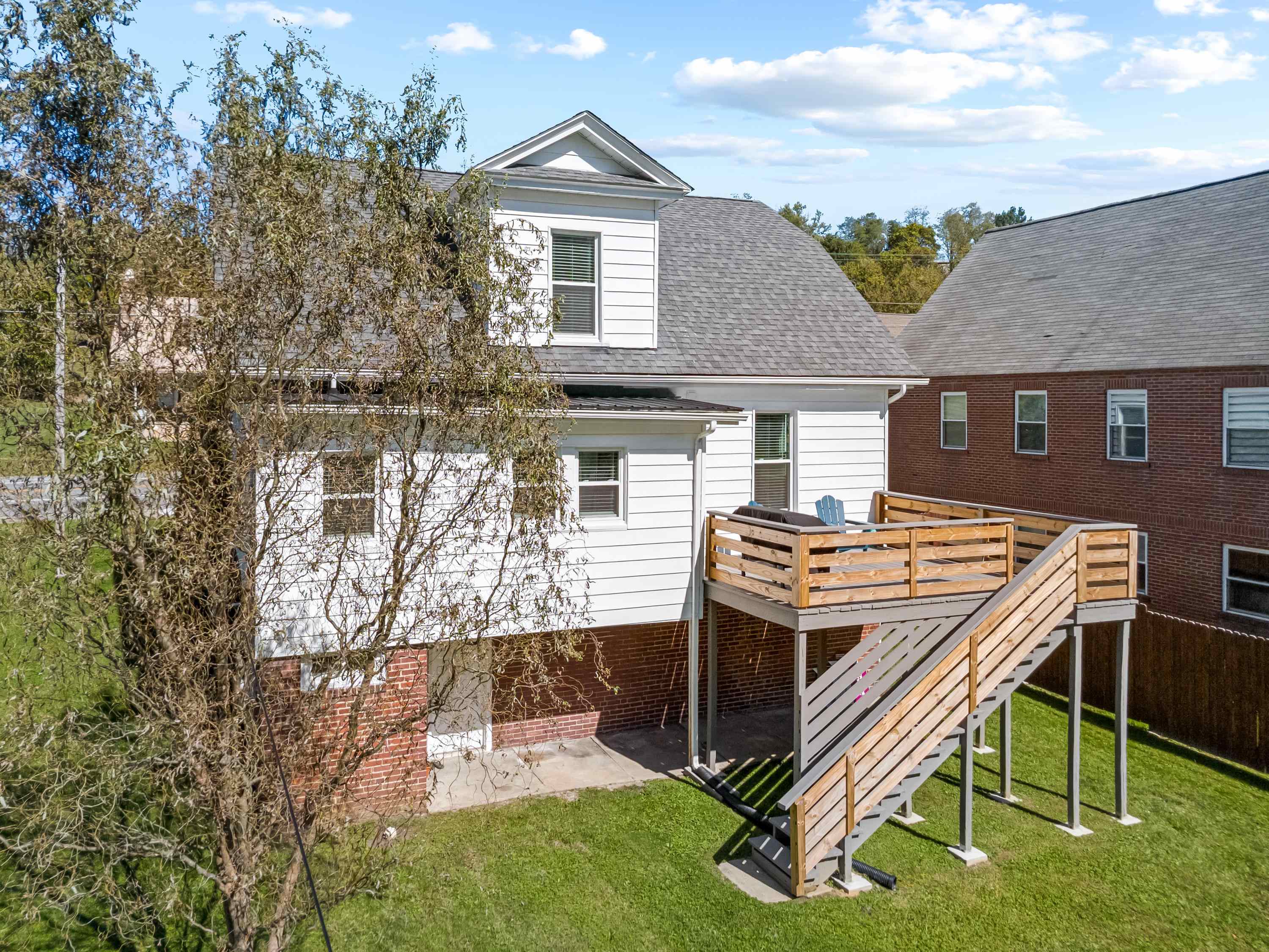 509 Tazewell Avenue Tazewell VA 24651