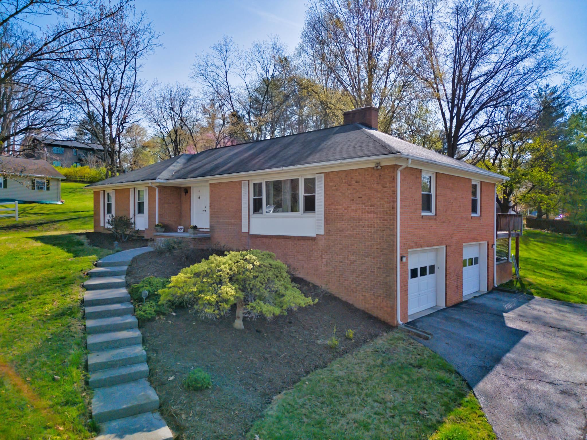 904 Elliott Drive Blacksburg VA 24060